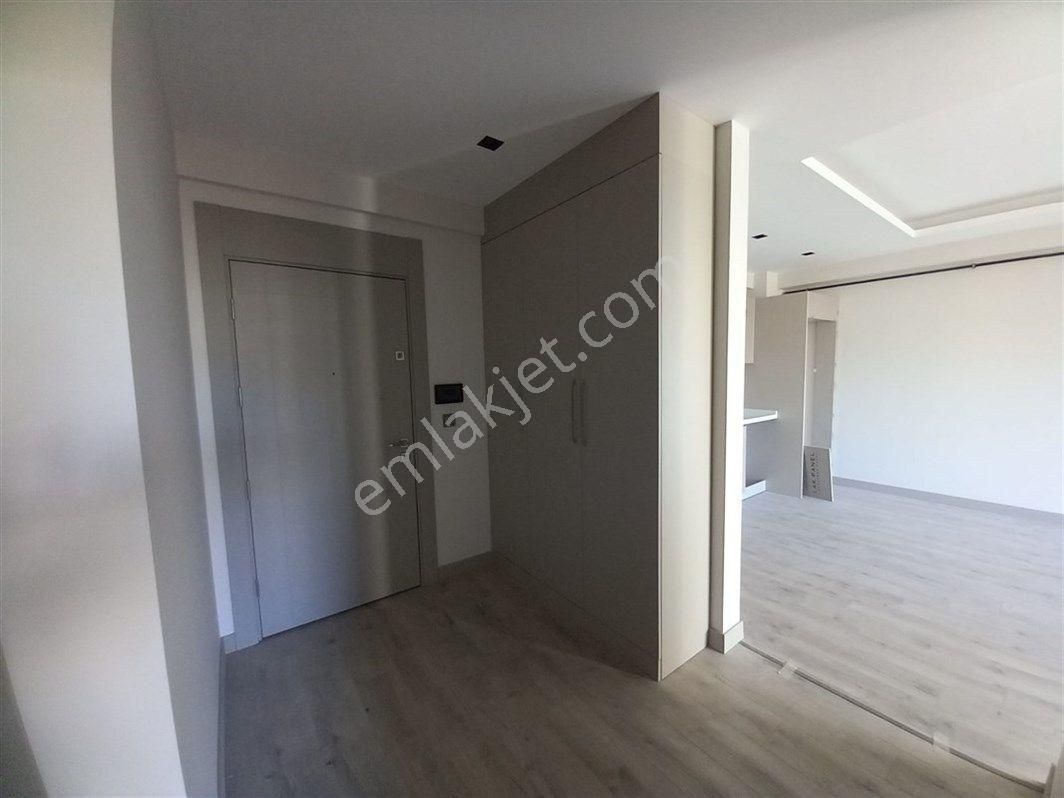 Bursa Nilüfer 30 Ağustos Zafer Mah. Kiralık 2+1 Havuzlu Lüx Sıfır Daire 25.000 Tl - Görsel 3