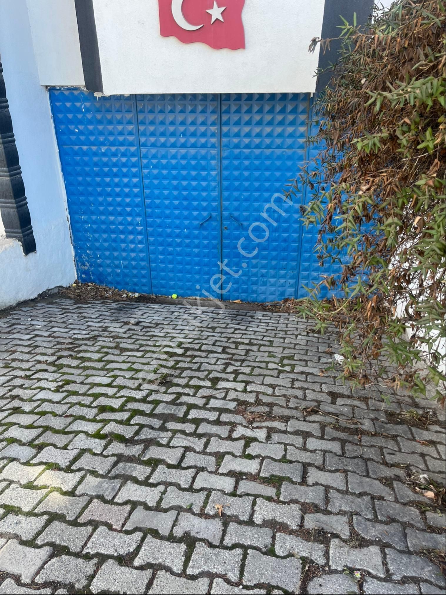 Cadde Üzerindebahçeli Süper Konumda Uygun Fiyatlı 150 Metrekare En Üst Kat Daire - Görsel 10