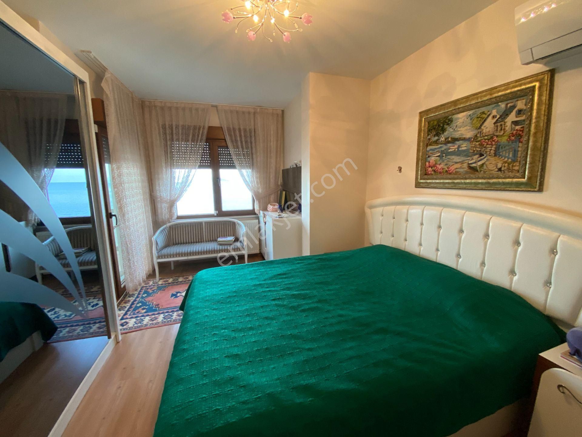 Balıkesir Ayvalık Ta Satılık Muhtesem Villa.denize Sıfır. - Görsel 21