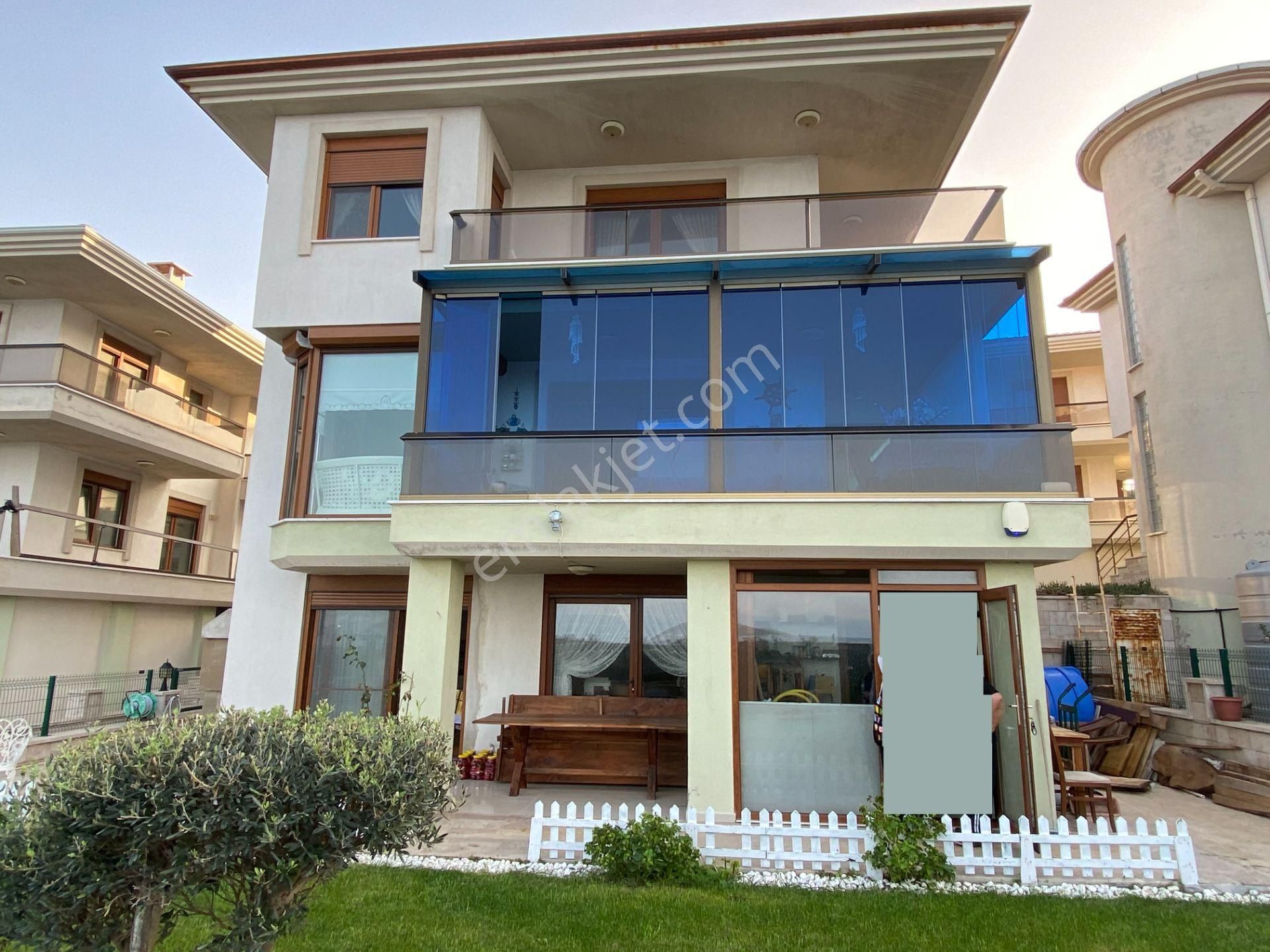 Balıkesir Ayvalık Ta Satılık Muhtesem Villa.denize Sıfır. - Görsel 22