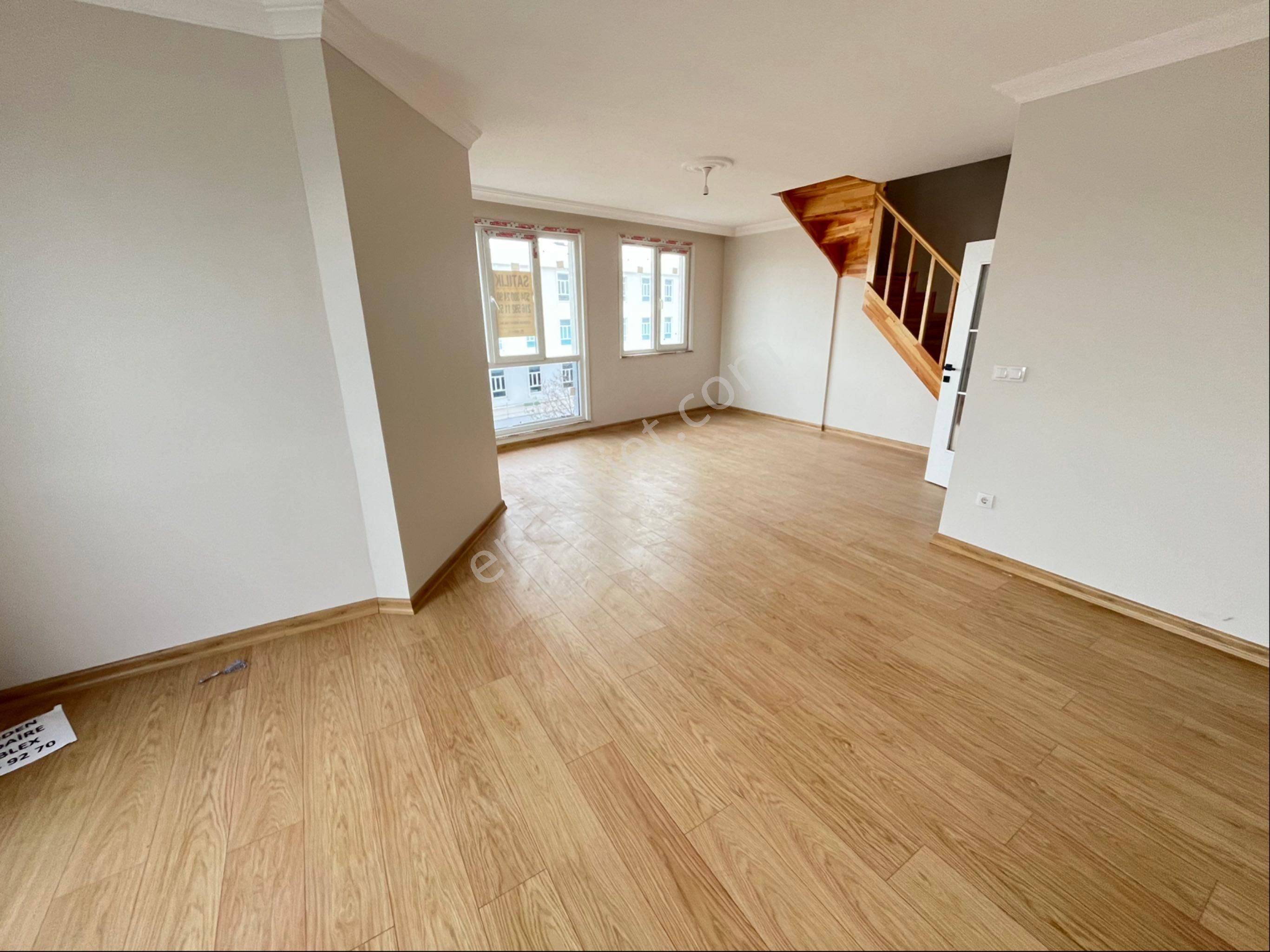 Adil Mahallesinde 5+1 İki Aile Yaşamına Uygun Çift Mutfaklı Satılık Daire - Görsel 3