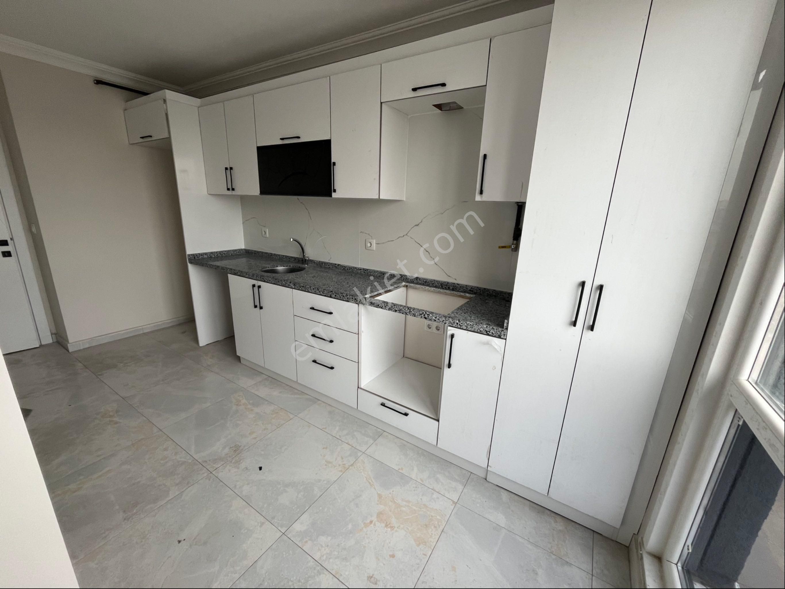 Adil Mahallesinde 5+1 İki Aile Yaşamına Uygun Çift Mutfaklı Satılık Daire - Görsel 21