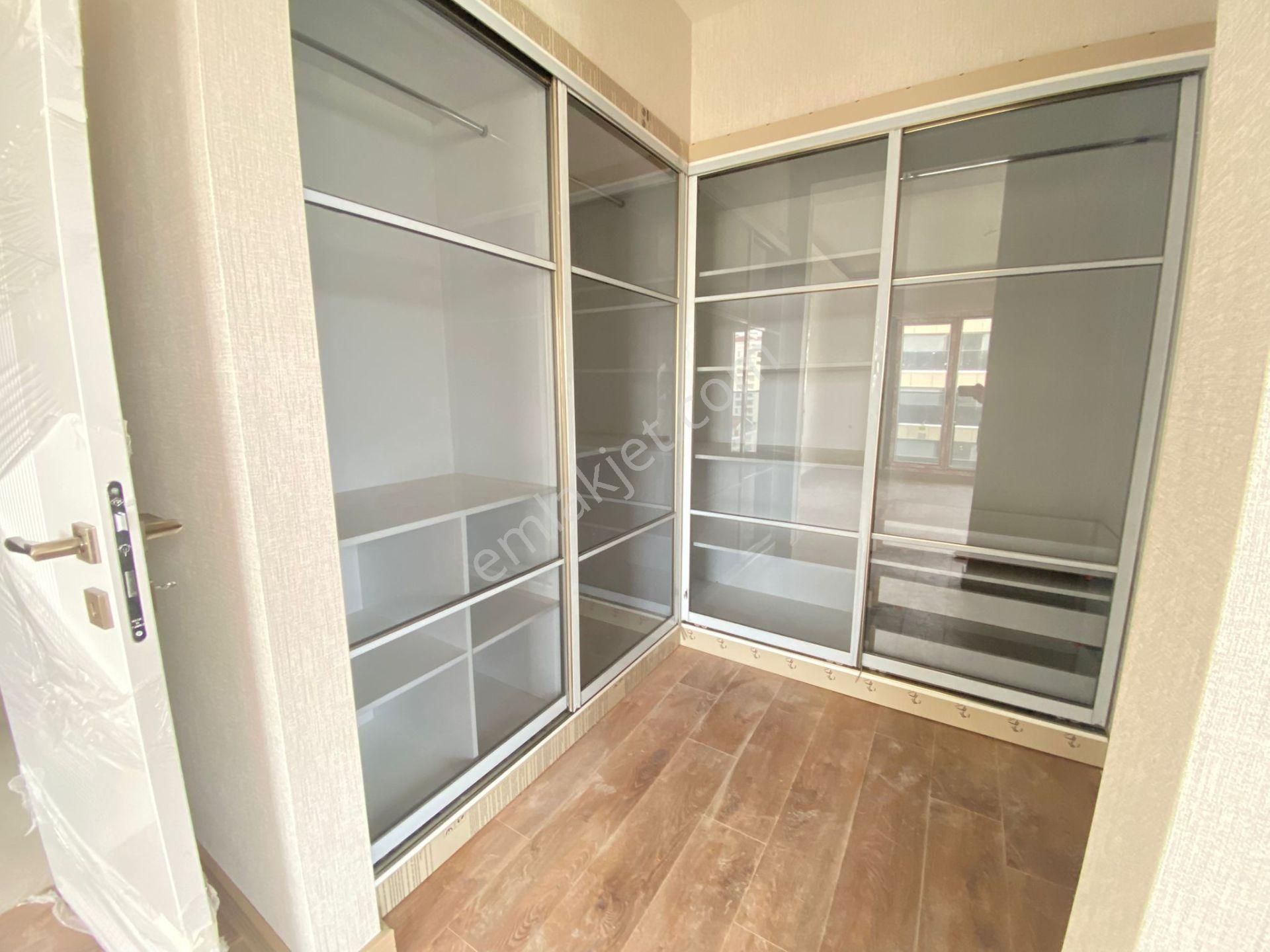 Ege'de Hyb Twin Twors İkiz Kulede Katta Full Yapılı 3.5+1 Satılık Daire !!! - Görsel 9