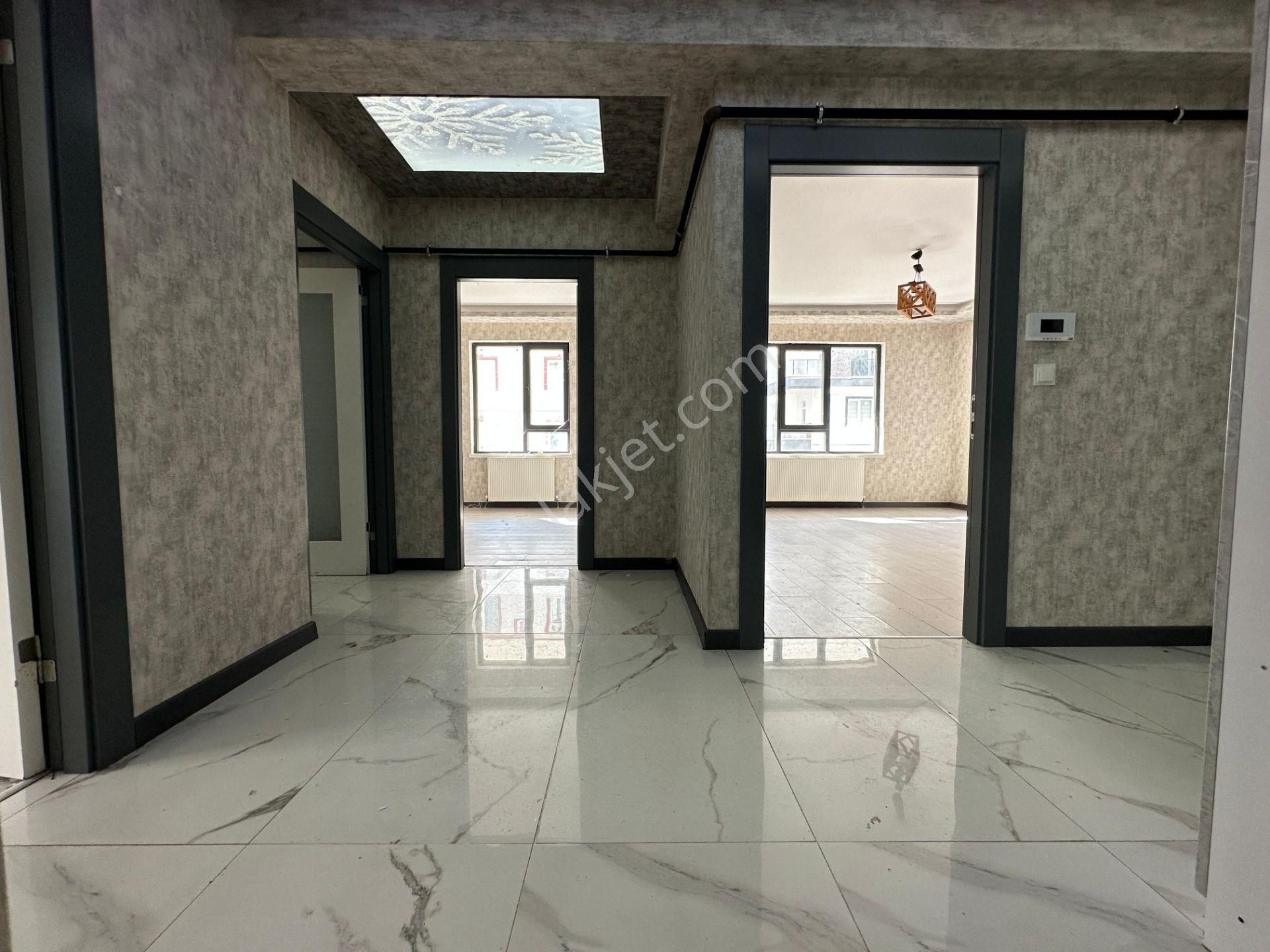 Özçeliklerden Haftanın Fırsat Dairesi Full Yapılı Emsalsiz 3+1 - Görsel 22