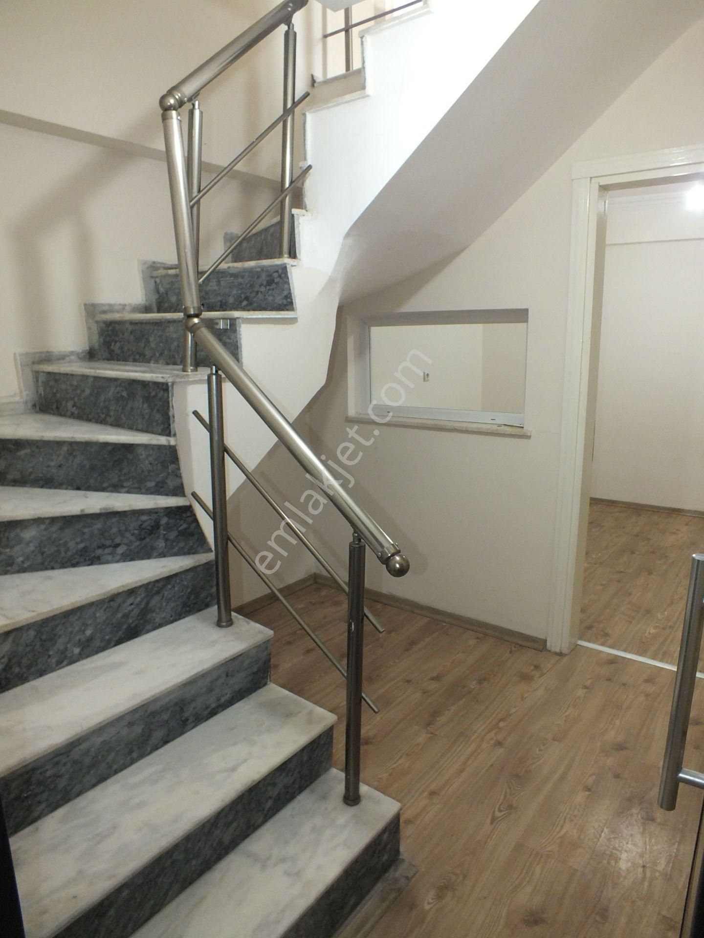 241 Sümer Mahallesi Eml Lisesi Yanında Kiralık 3 +0 Dublex Daire - Görsel 17