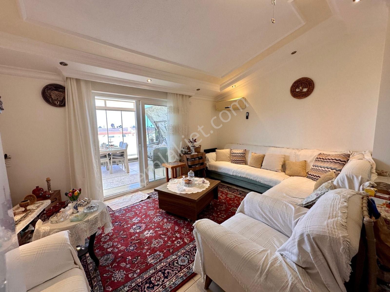 Didimde Havuzlu Sitede Satılık 3+1 Dublex Daire - Görsel 8