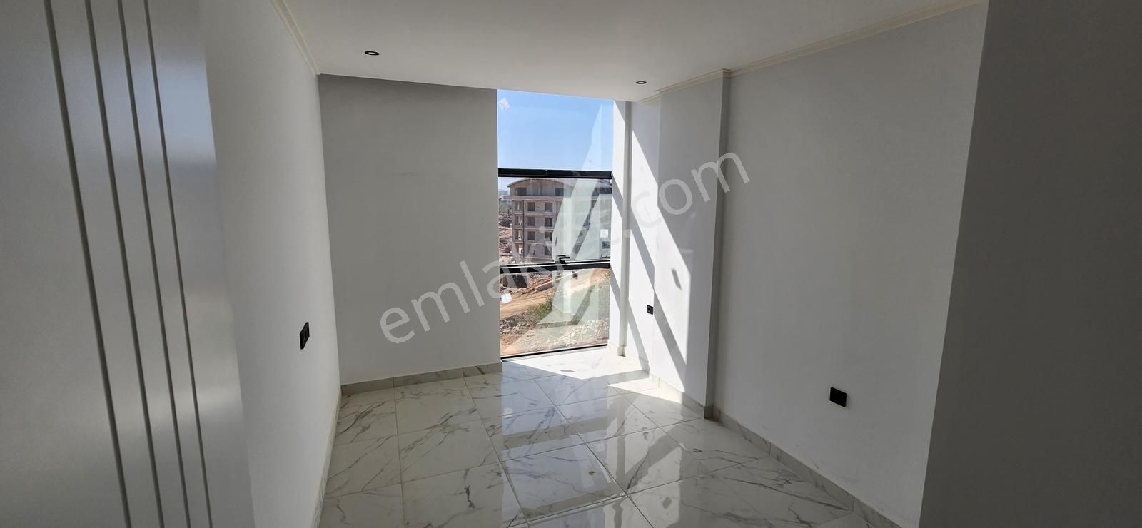 Acil Satılık !!! Oba Sea Pearl Park 1+1 3. Kat Full Aktivite - Görsel 9