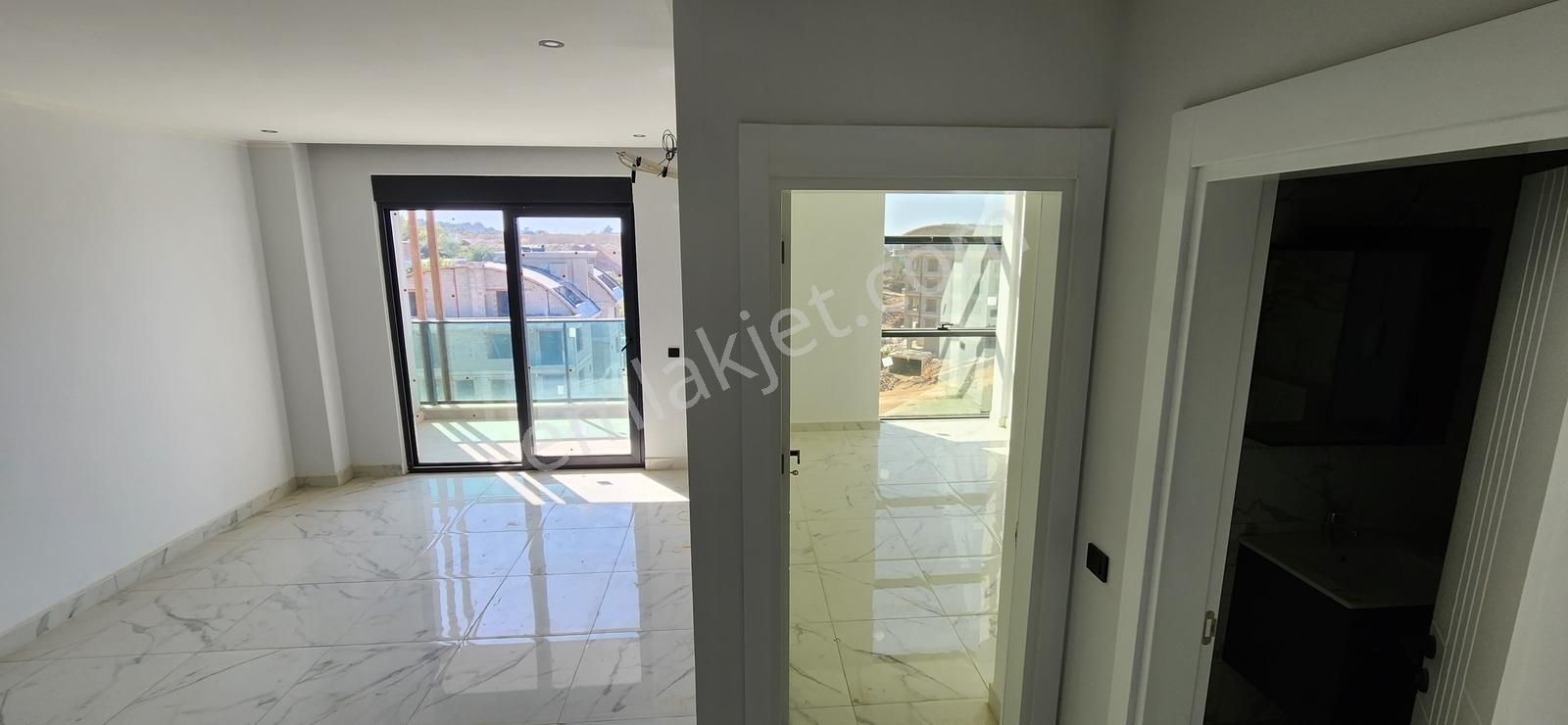 Acil Satılık !!! Oba Sea Pearl Park 1+1 3. Kat Full Aktivite - Görsel 13