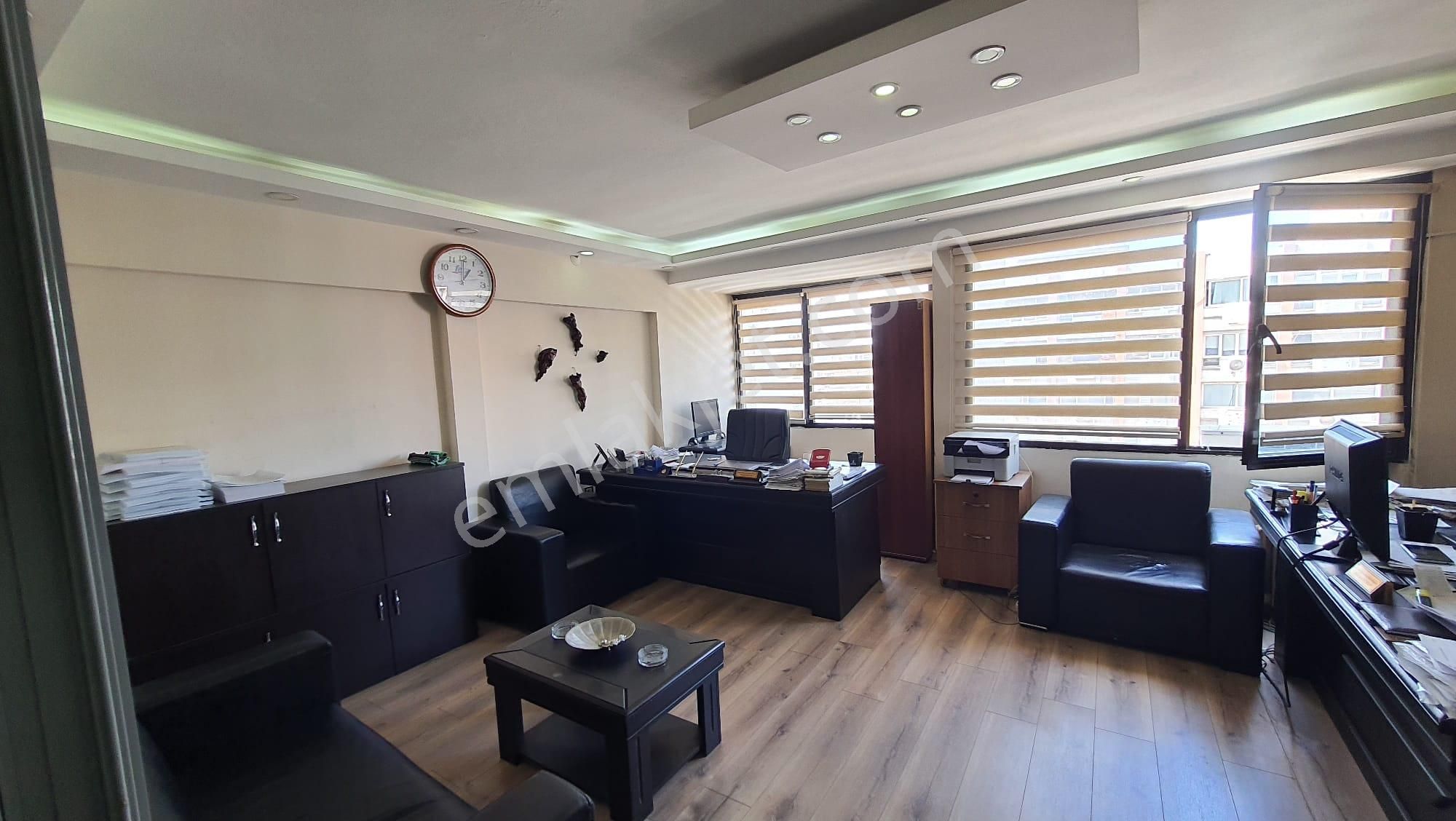 Koçaş İşmerkezinde 1+1 İçi Yapılı Kiralık Ofis - Görsel 2