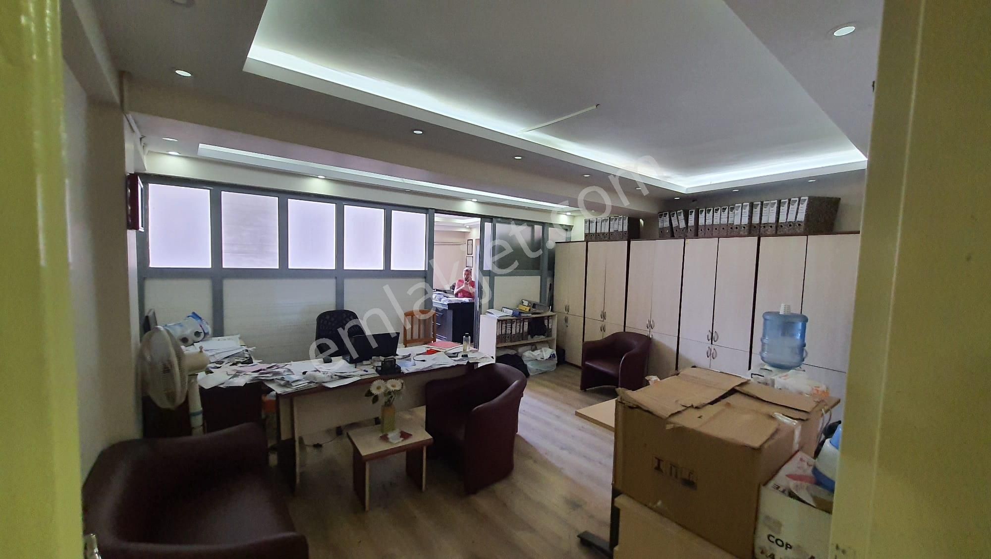 Koçaş İşmerkezinde 1+1 İçi Yapılı Kiralık Ofis - Görsel 4