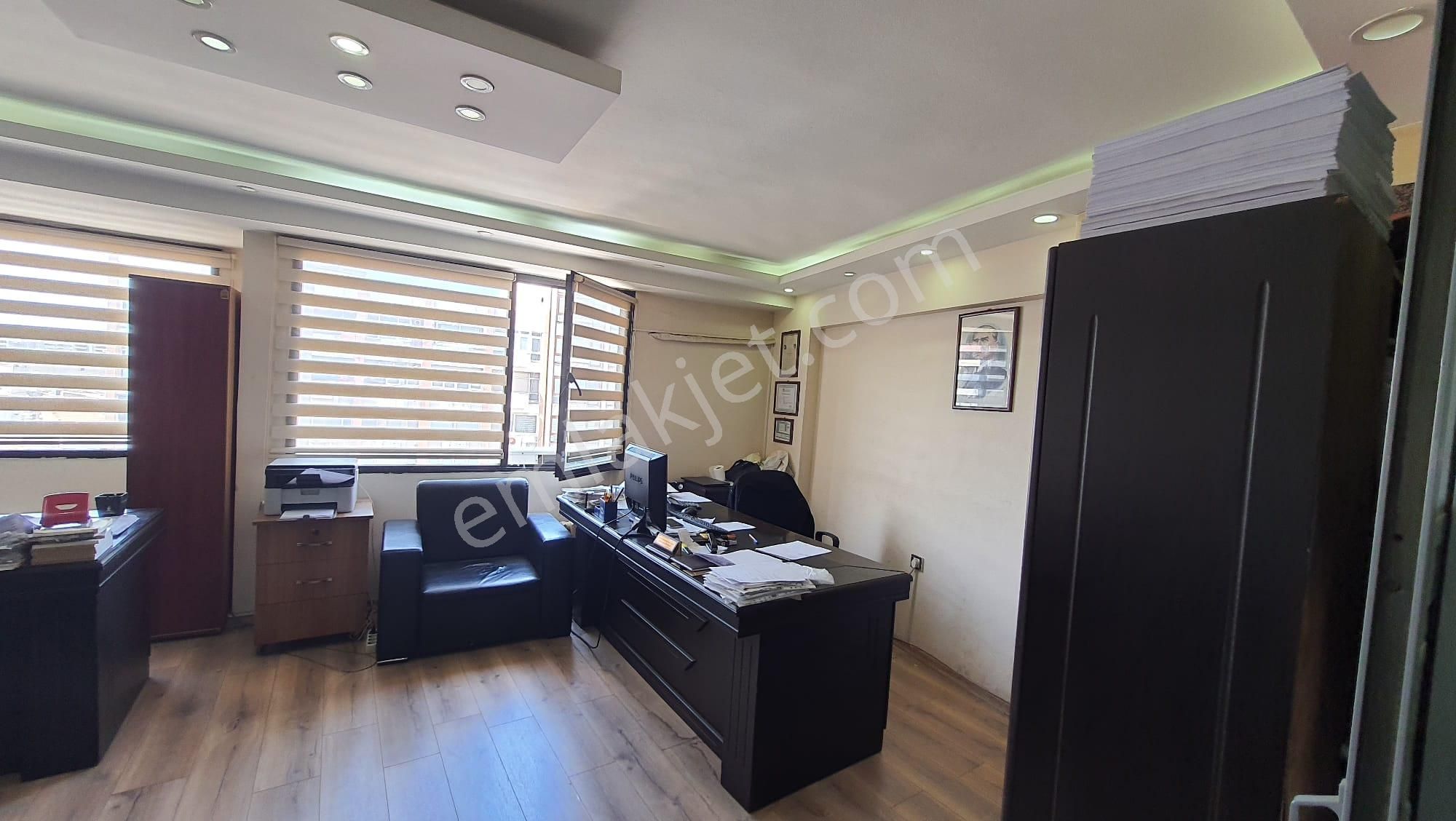 Koçaş İşmerkezinde 1+1 İçi Yapılı Kiralık Ofis - Görsel 3