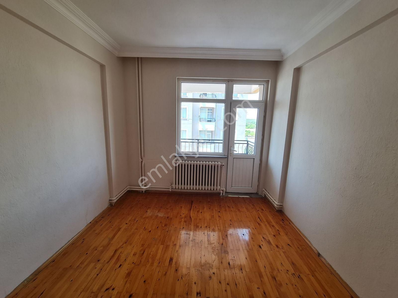 Uğur Emlak'tan Bosna Merkezinde 3+1 Kiralık Daire - Görsel 8