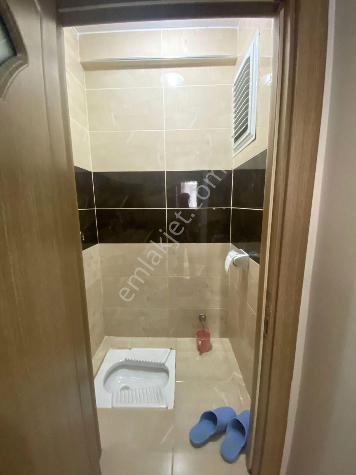 Fatih Emlak Tan 2+1 Bahçe Katı Kat Mülkiyetli Metro Metrobuse Yakın - Görsel 9