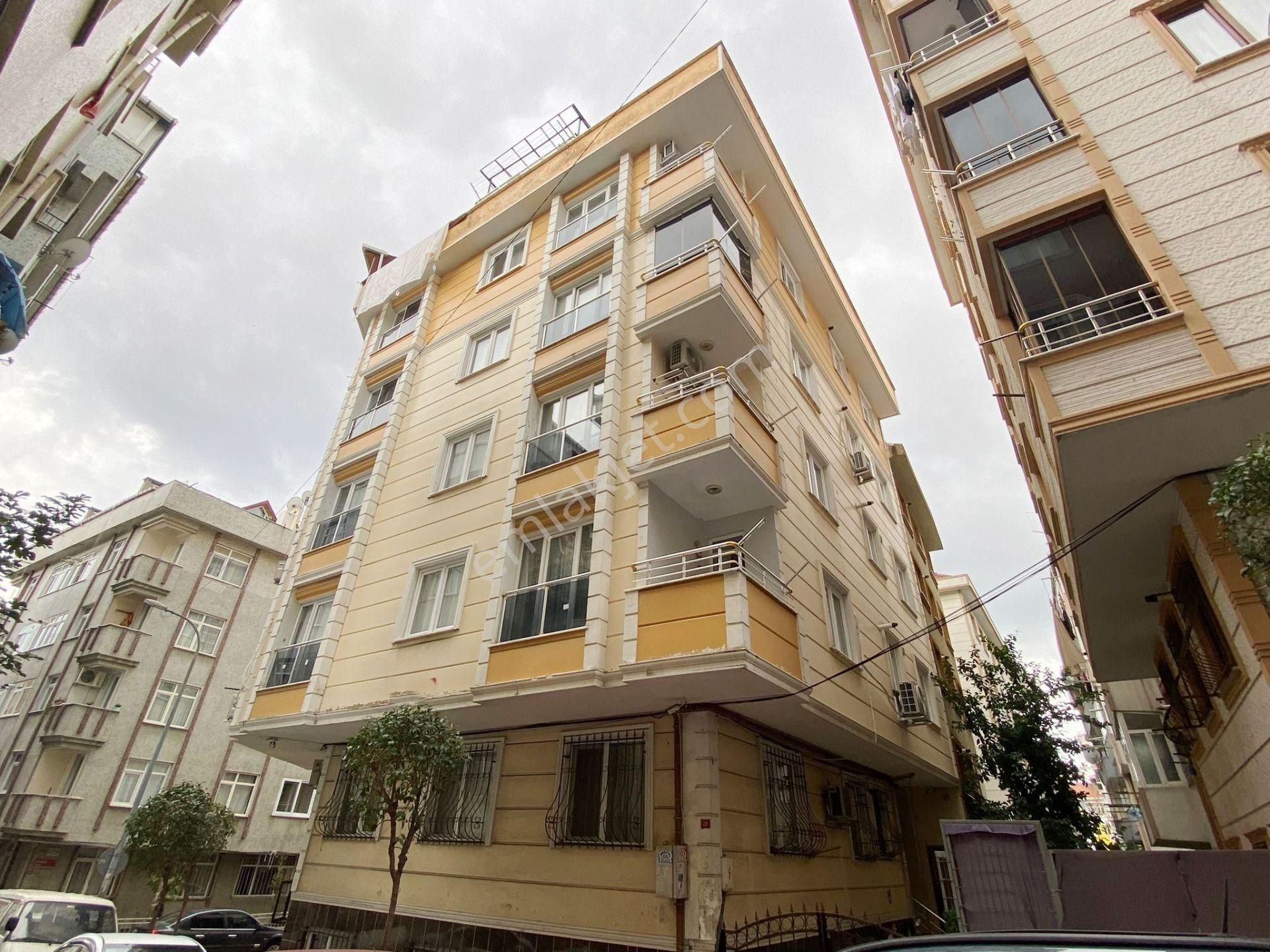 Fatih Emlak Tan 2+1 Bahçe Katı Kat Mülkiyetli Metro Metrobuse Yakın