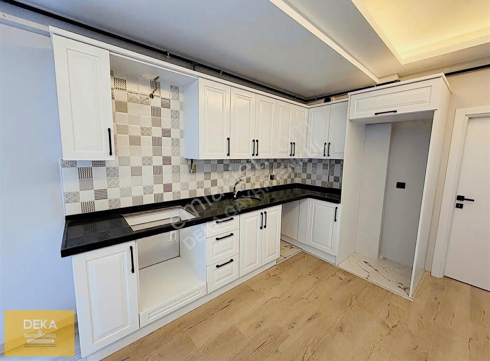 Deka Gayrimenkul'den Tramvaya Yakın Geniş 1+1 Daire - Görsel 2