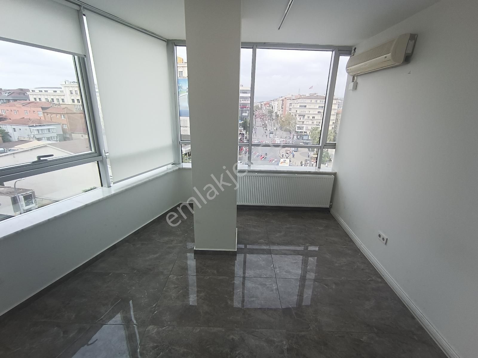 Ümraniye Meydan'da Kiralık 120 M2 Net Ofis Katı - Görsel 6
