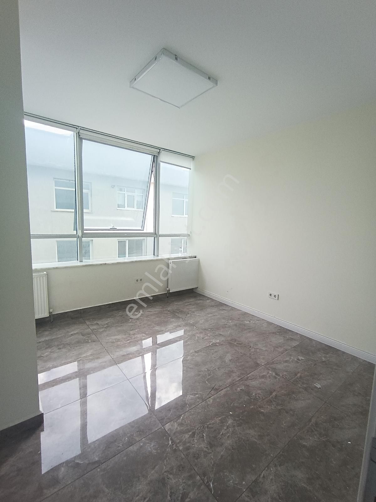 Ümraniye Meydan'da Kiralık 120 M2 Net Ofis Katı - Görsel 20
