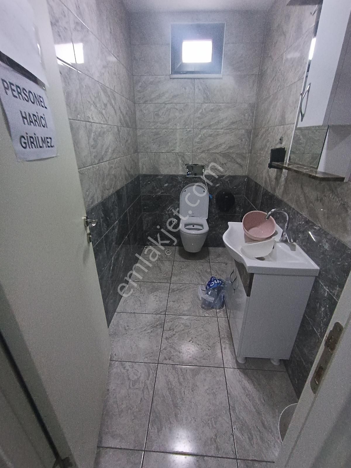 Ümraniye Meydan'da Kiralık 120 M2 Net Ofis Katı - Görsel 31