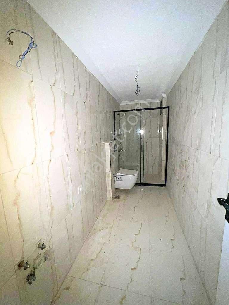 Kaçmaz.dan Altıntepe'de Yeni Binada Ara Katta Teraslı Lüks 2+1 - Görsel 23