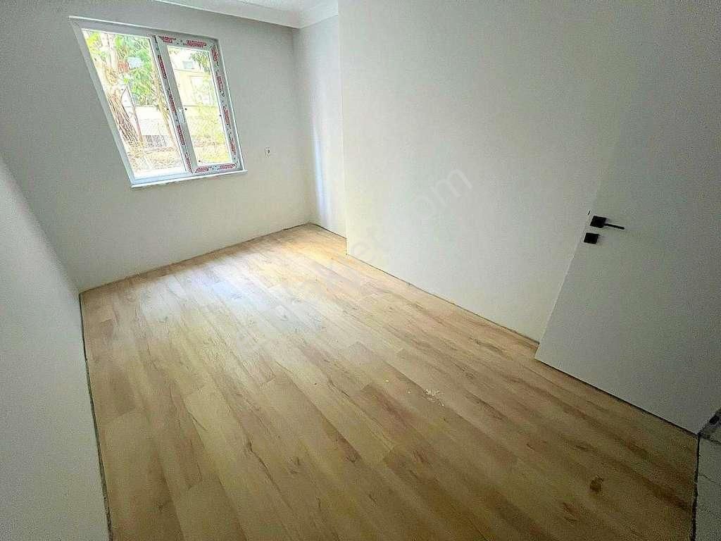 Kaçmaz.dan Altıntepe'de Yeni Binada Ara Katta Teraslı Lüks 2+1 - Görsel 10