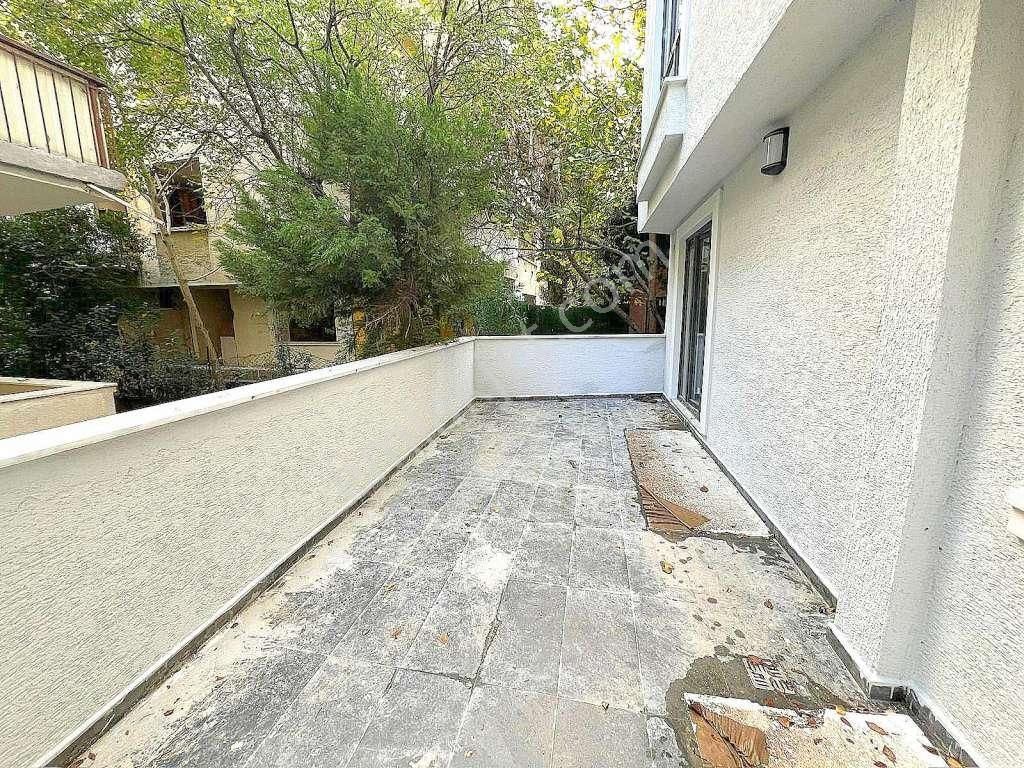 Kaçmaz.dan Altıntepe'de Yeni Binada Ara Katta Teraslı Lüks 2+1 - Görsel 6