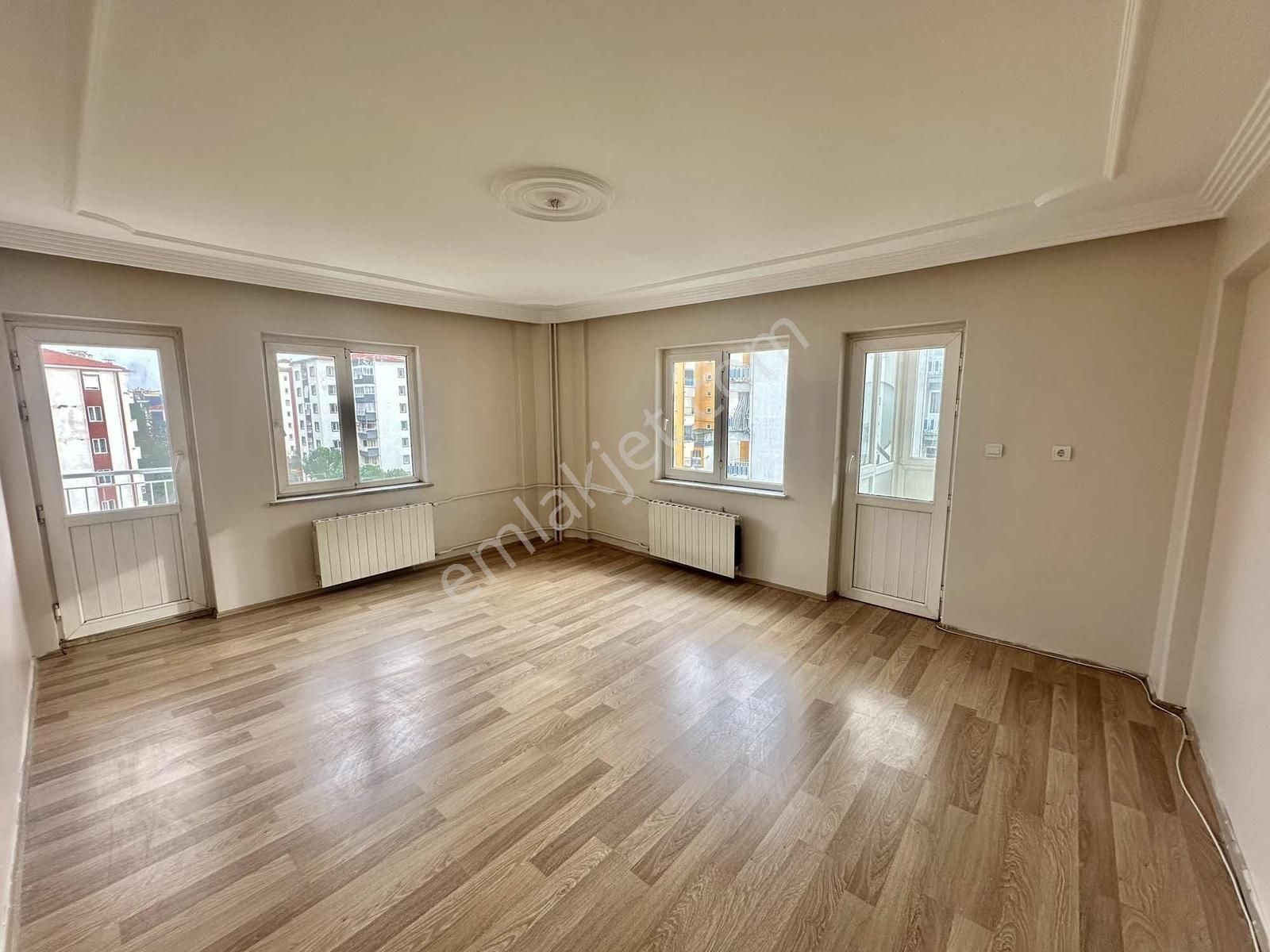 Servergazi De Depozitosuz 3+1 150 M2 Arakat Daire