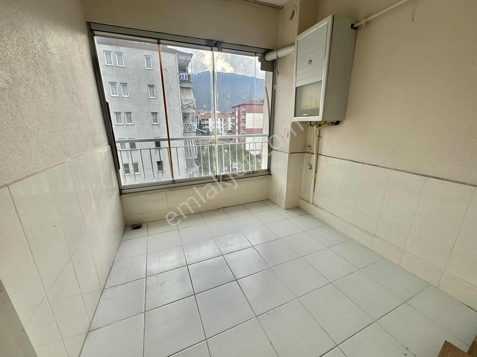 Servergazi De Depozitosuz 3+1 150 M2 Arakat Daire - Görsel 14