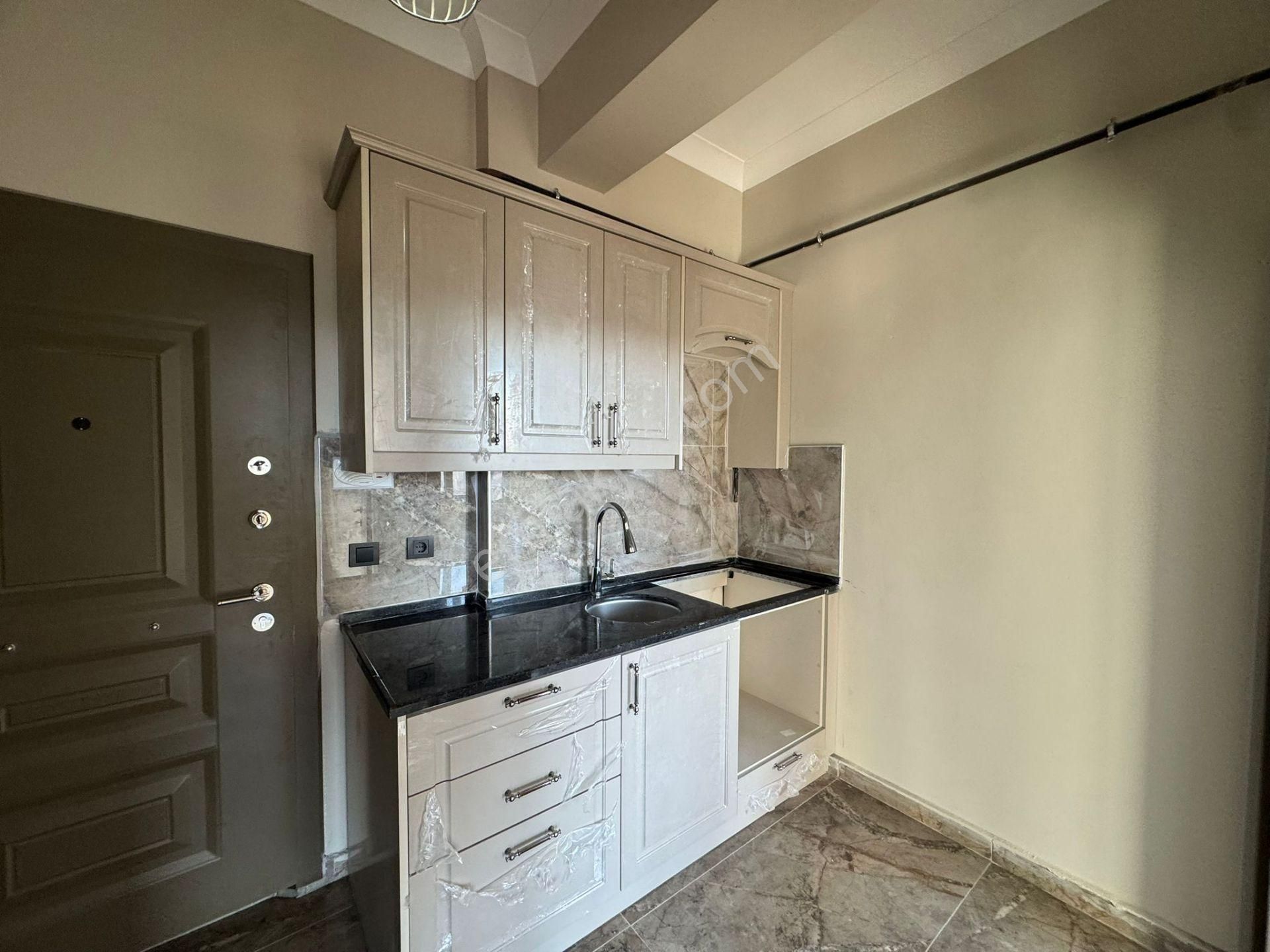 Karasu’da Geniş Kullanışlı Sıfır Modern Daire - Görsel 3