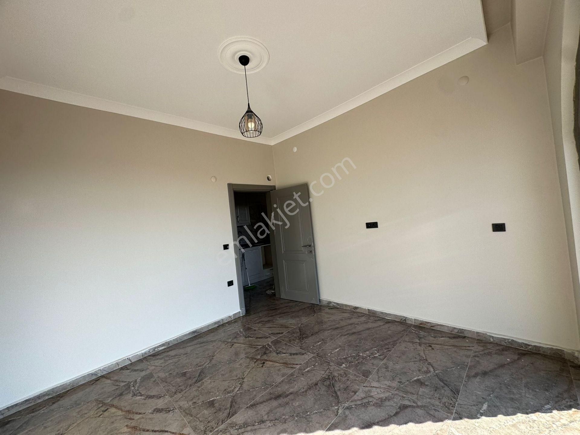 Karasu’da Geniş Kullanışlı Sıfır Modern Daire - Görsel 16