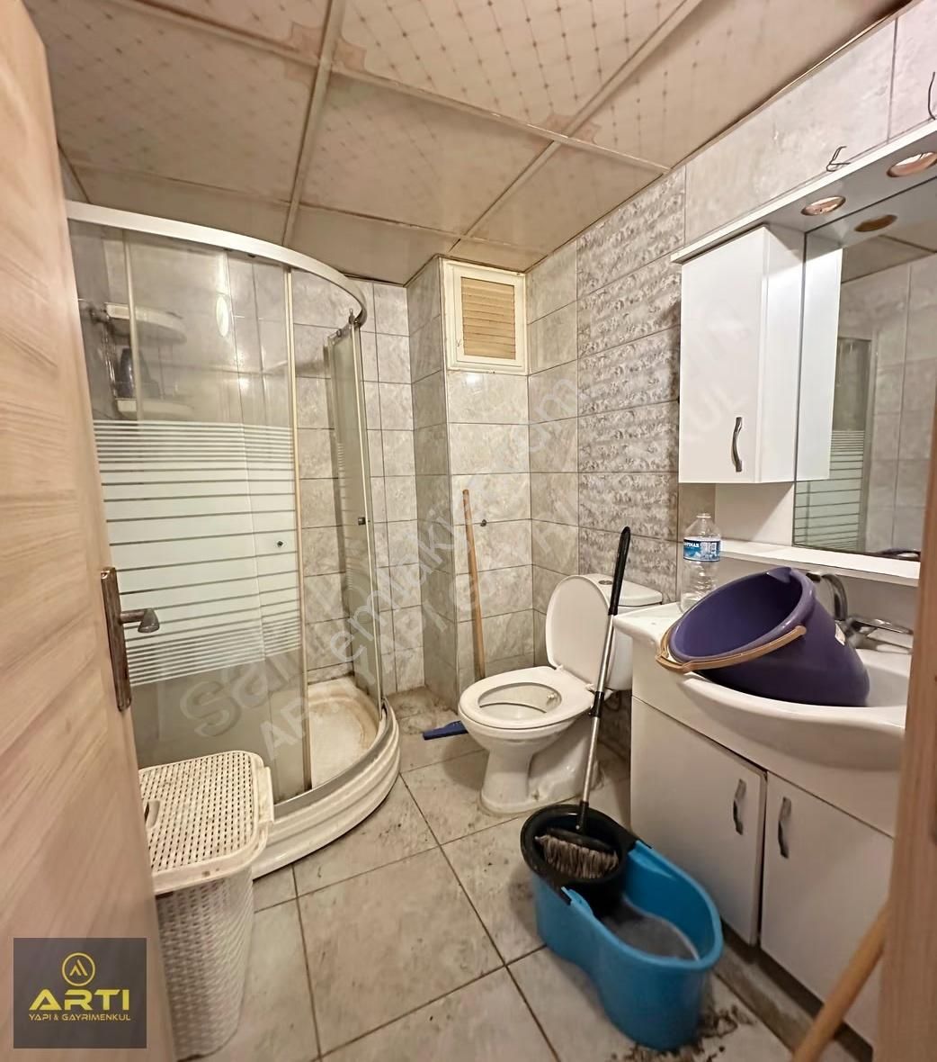 Metrobüse Yakın Cumhuriyete Komşu Kiralık 2+1 Satılık Bahçe Katı - Görsel 13