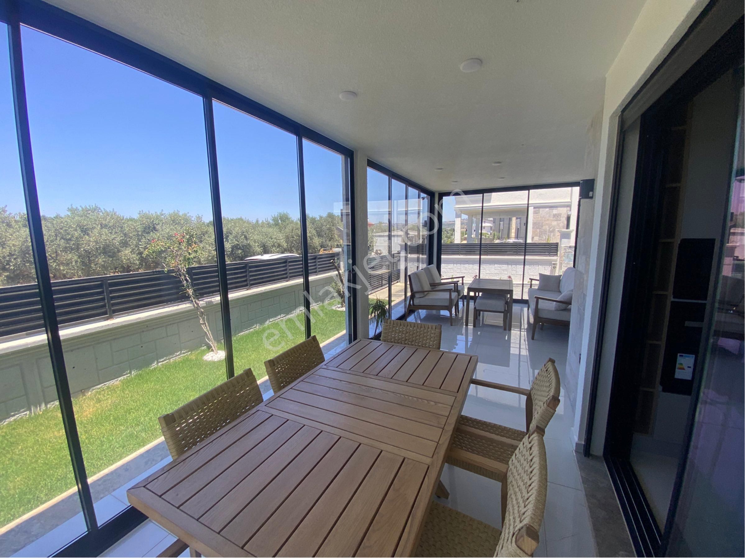 Kuşadası Davutlar'da Özel Havuzlu Müstakil Sıfır Villa - Görsel 5