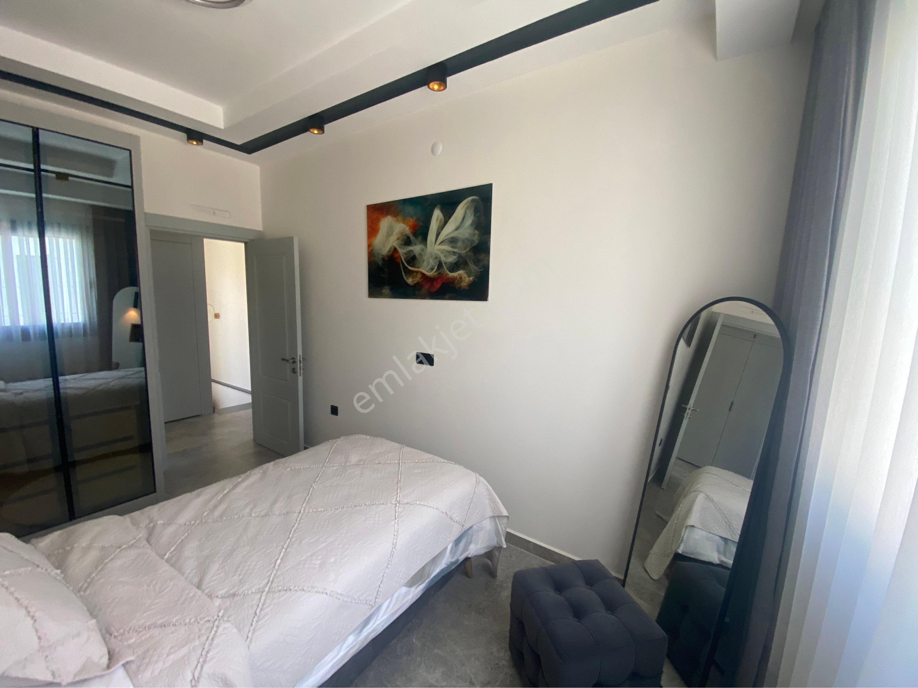 Kuşadası Davutlar'da Özel Havuzlu Müstakil Sıfır Villa - Görsel 13