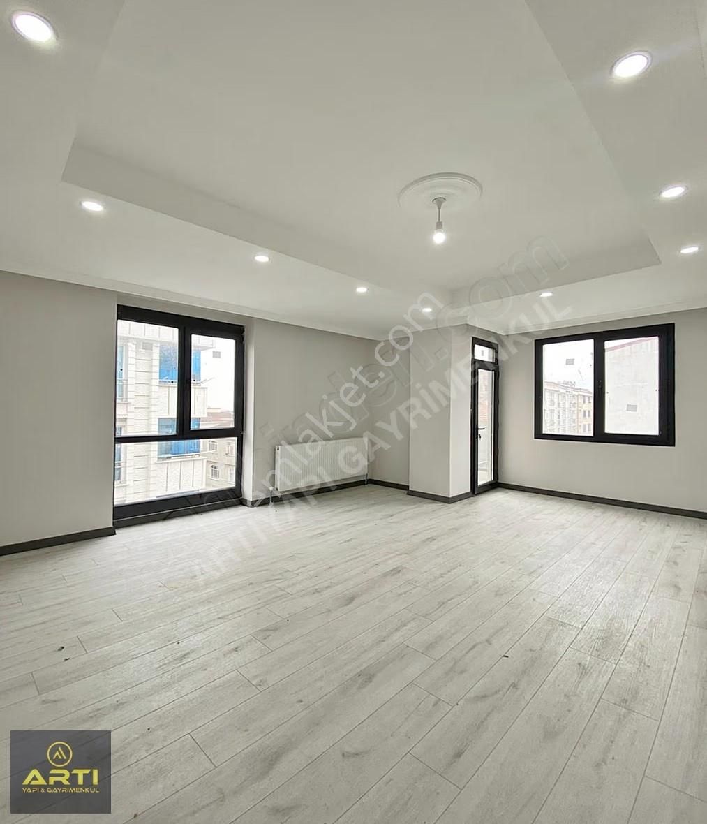 Doğan Araslı Ve Göçmen Mahallesine Yakın Satılık 2+1 Sıfır Daire