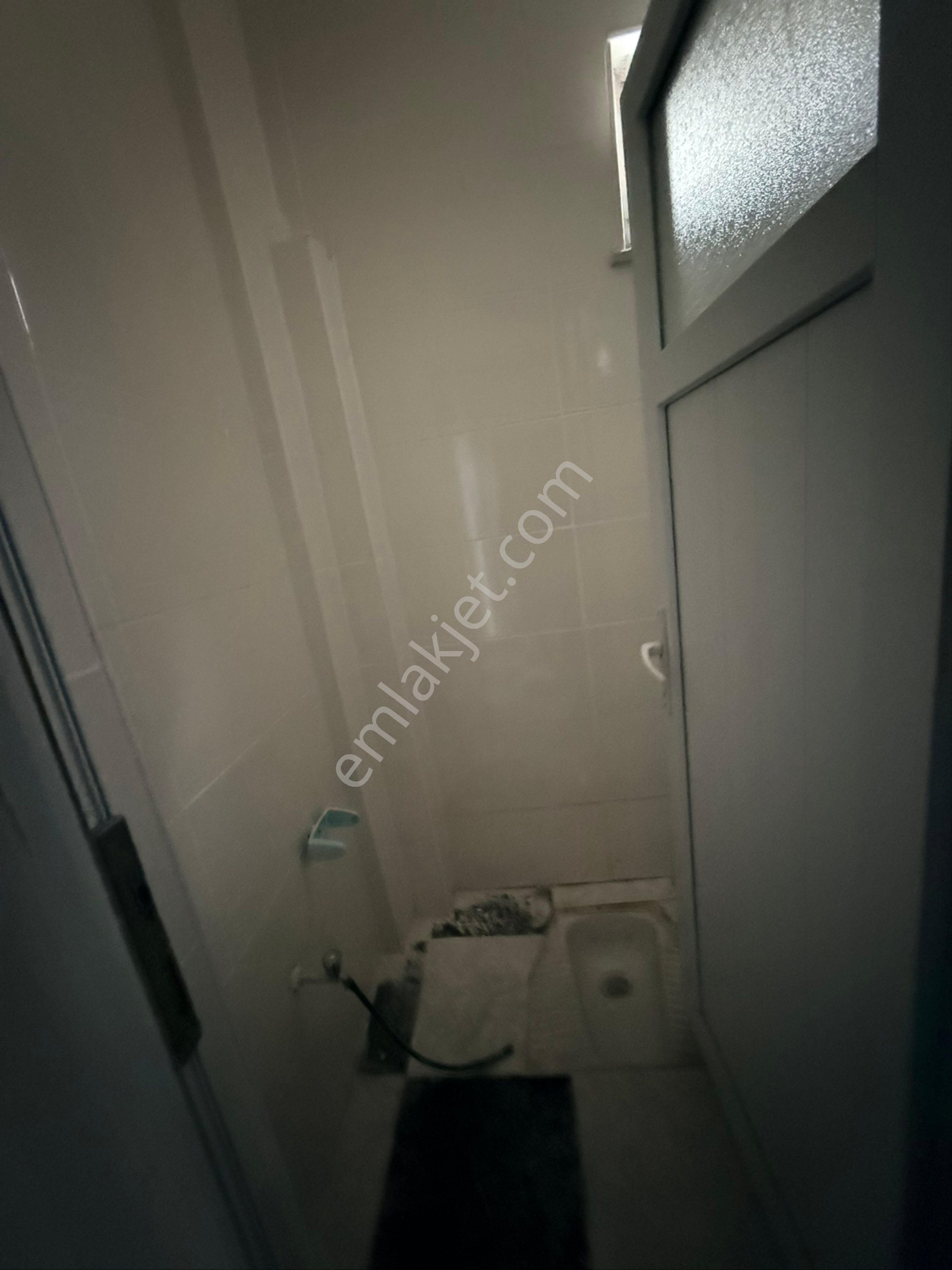 Arnavutköy Merkez Kiralık Arakat Daire 2+1 - Görsel 8