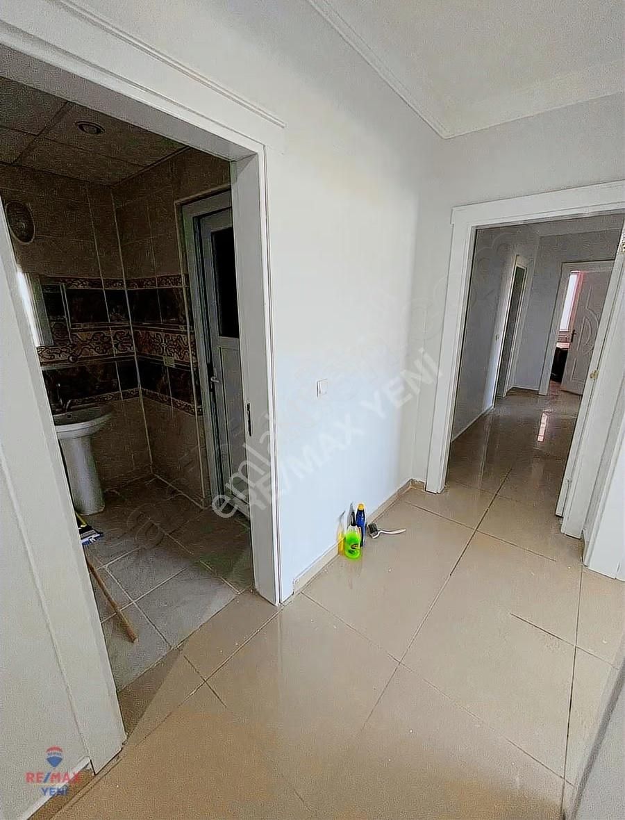 Merkezi Konumda Geniş Ara Kat 3+1 - Görsel 12