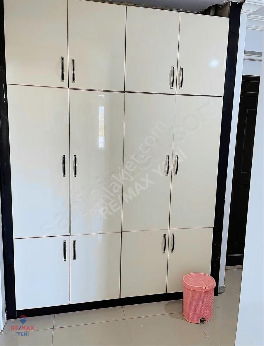 Merkezi Konumda Geniş Ara Kat 3+1 - Görsel 16