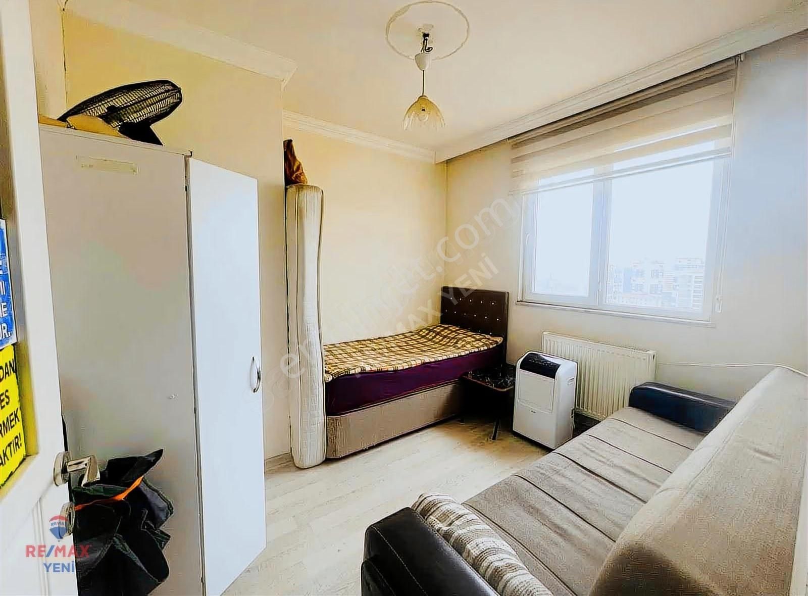 Remax Yeni'den Satılık 1+1 Eşyalı Balkonlu Fırsat Daire !!! - Görsel 9