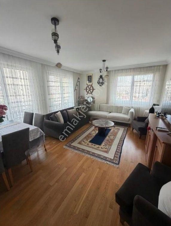 Şenesenevler'de İyi Lokasyonda İskanlı Satılık 3+1 Daire - Görsel 2