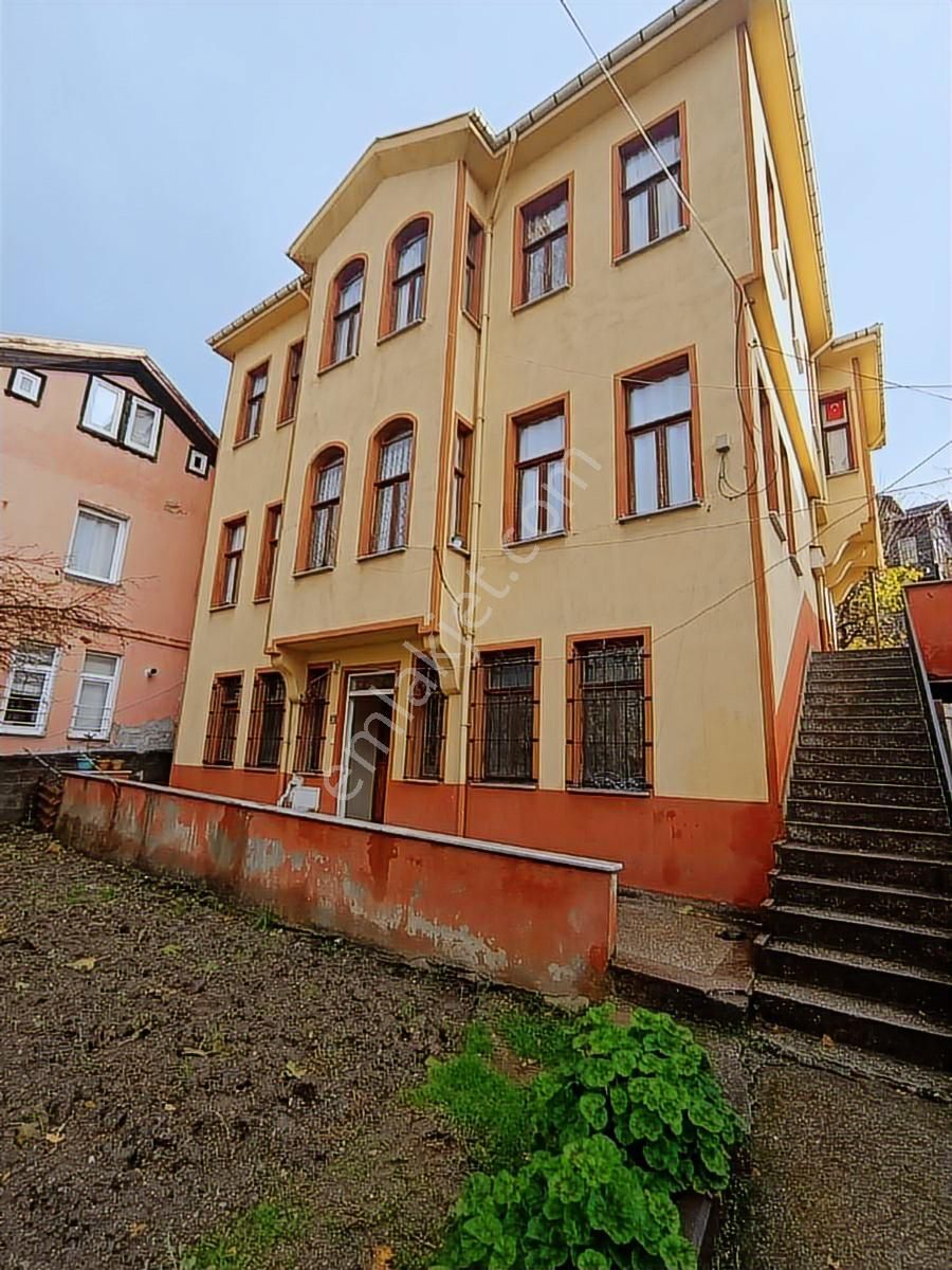 İnebolu Şehir Merkezi 2+1/ Kiralik 90.m2 Daire