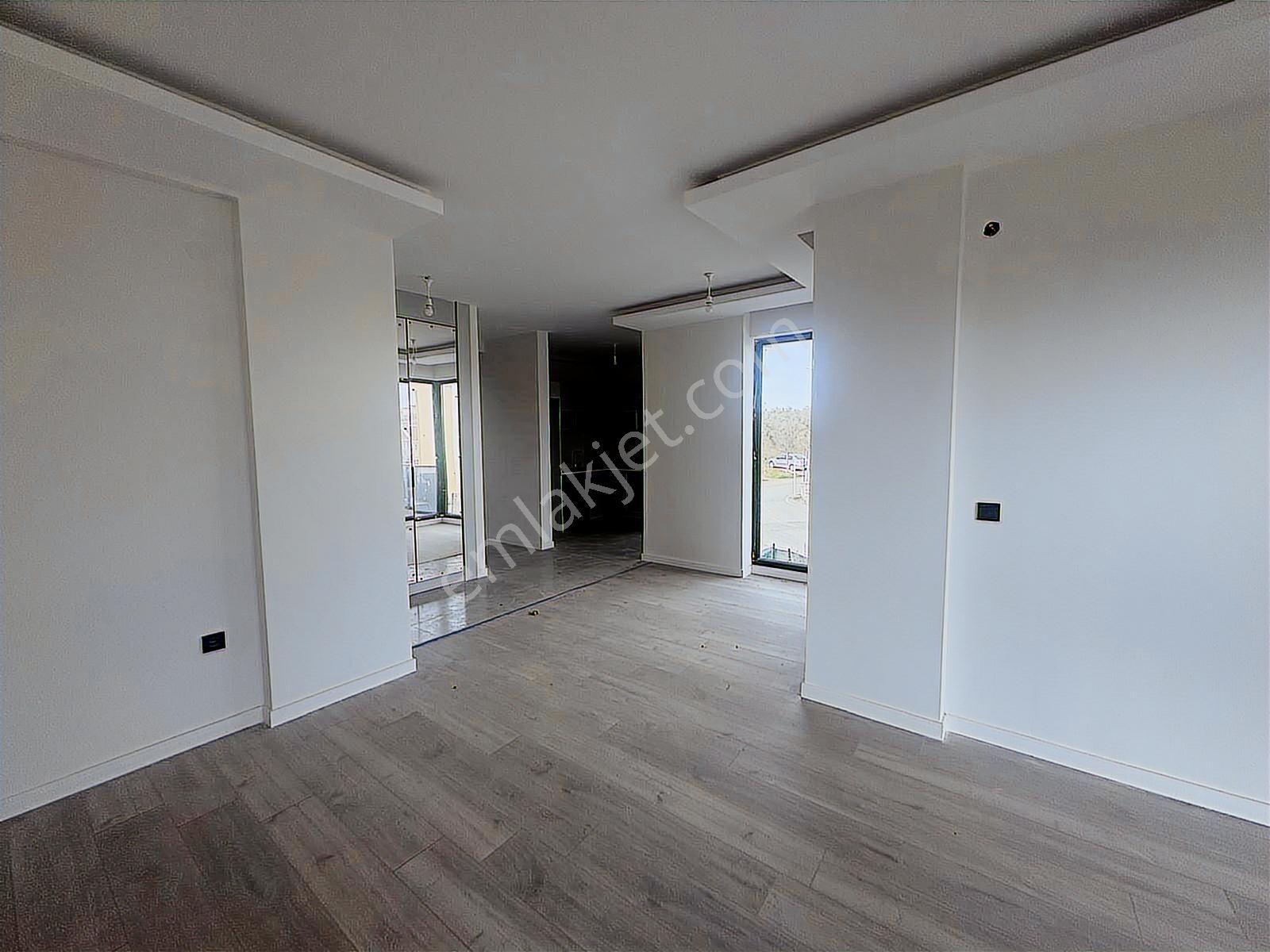 Kurtuluş'ta Oturuma Hazır Sıfır Kiralık 3+1 Daire - Görsel 13