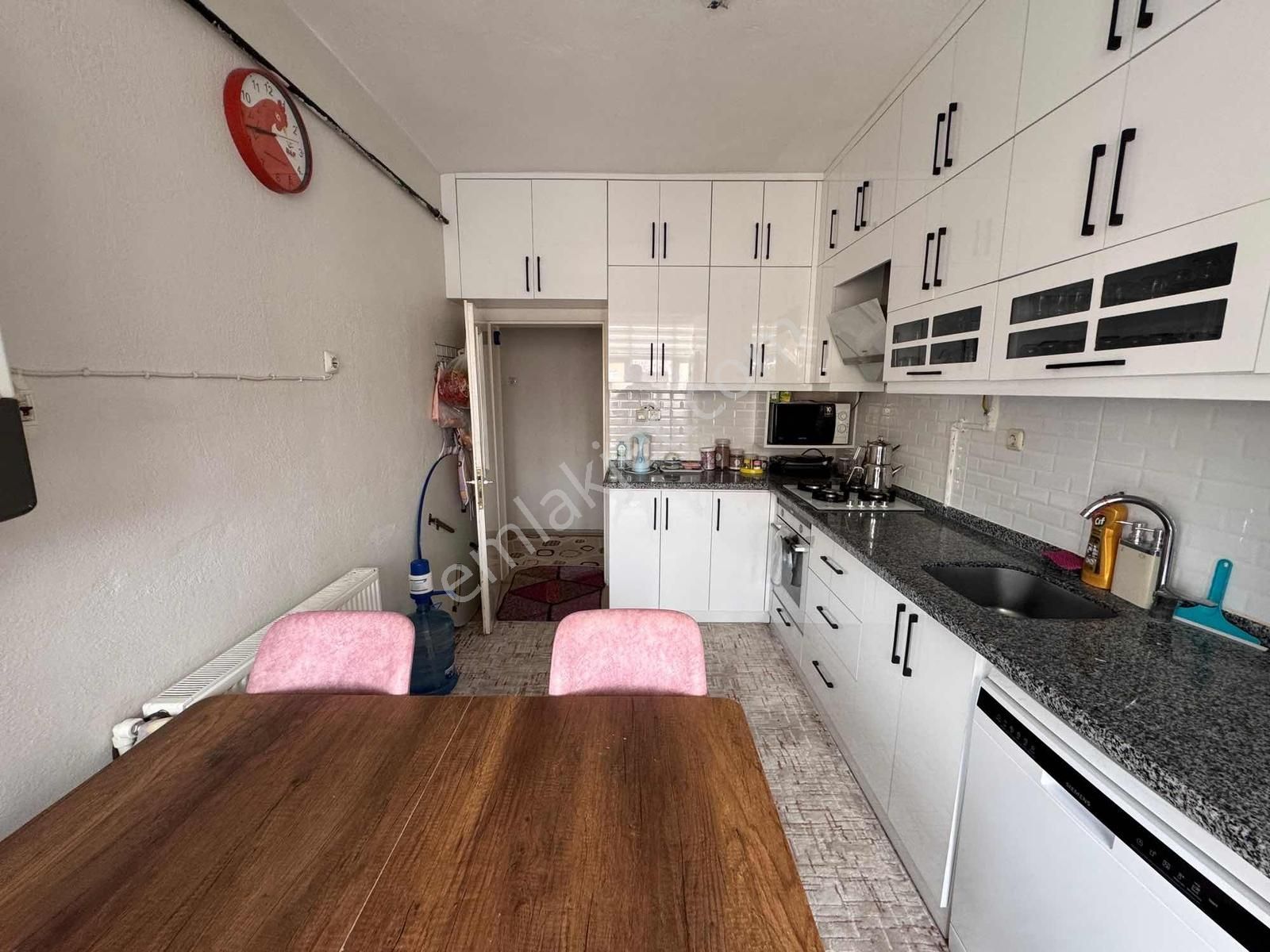 Net Emlaktan Sağlık Ocağı Yanında 3+1 Ful Yapılı Güney Cephe - Görsel 21