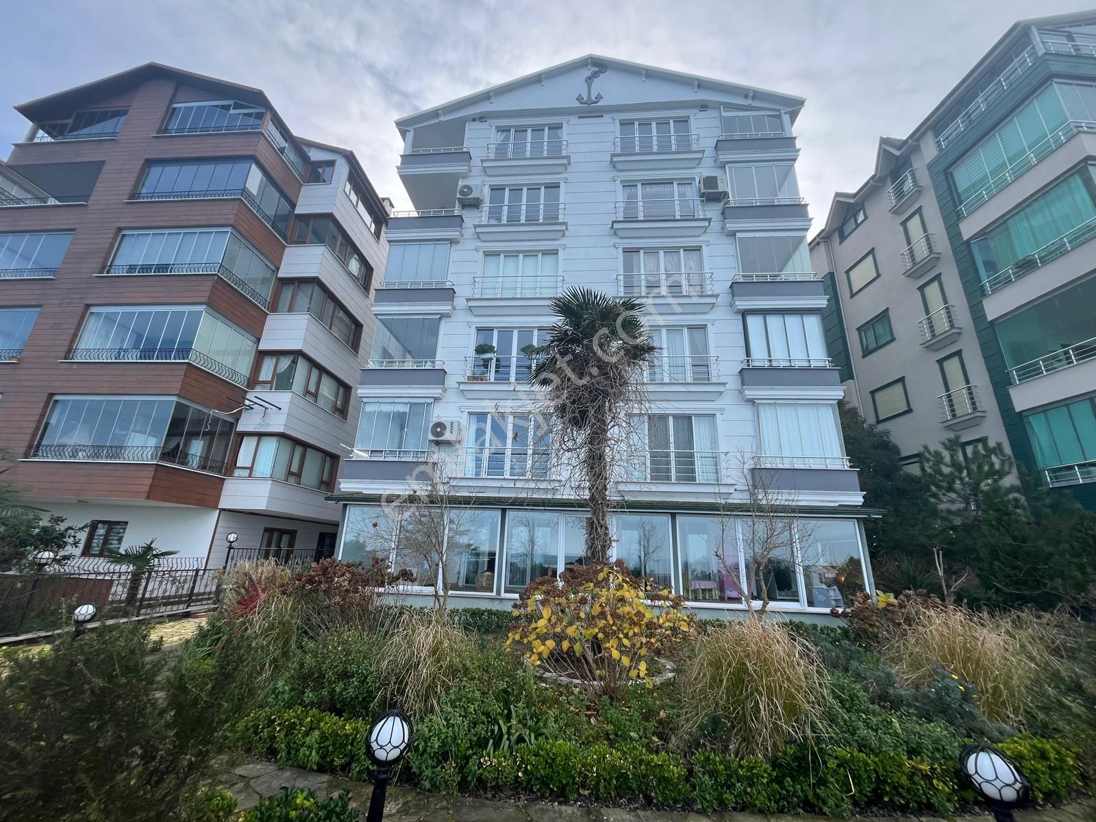 Trabzon Mersinde Kiralık Eşyalı 2+1 Yalı Dairesi (uzun Süreli)