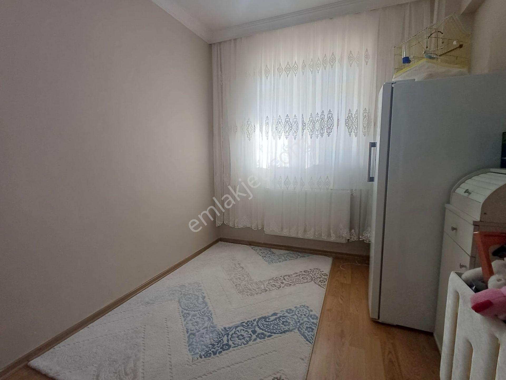 Mertcan Dan Adnan Kahveci Metroya Yürüme Balkonlu 2+1 Bahçe Katı - Görsel 15