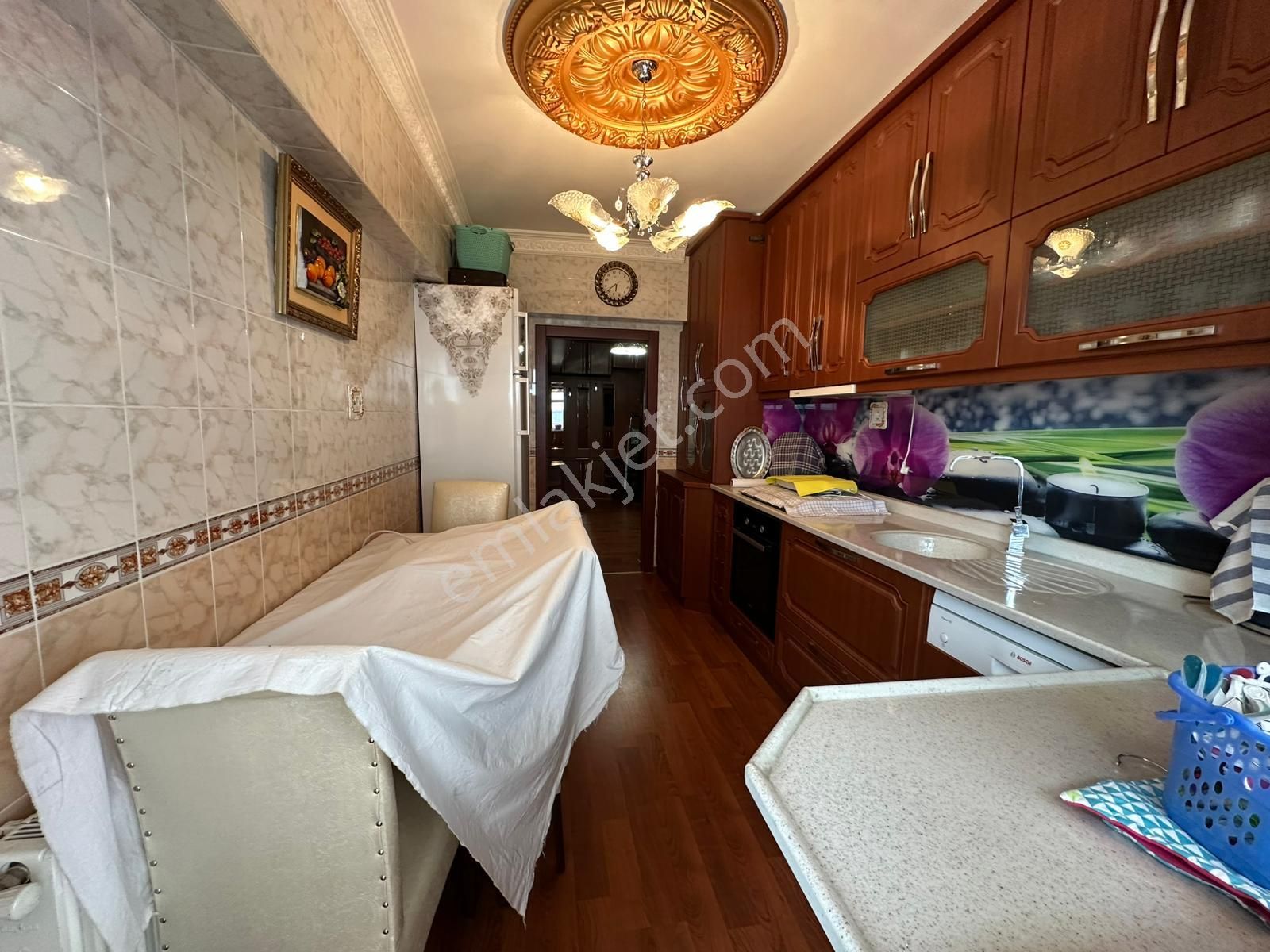 Osmangazi Ana Cadde Üzerinde Ara Katta Cadde Cepheli Full Yapılı 3+1 - Görsel 5