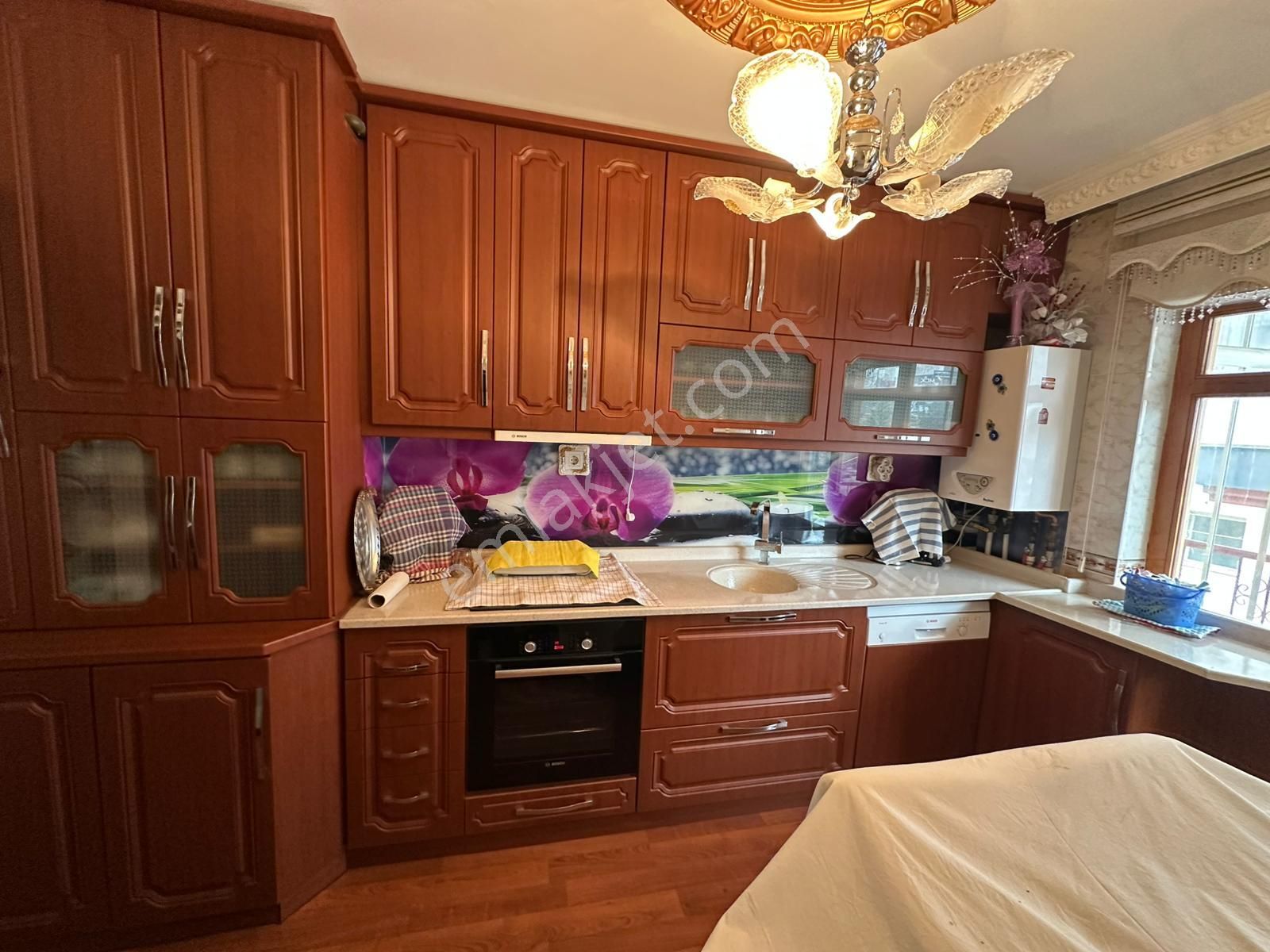 Osmangazi Ana Cadde Üzerinde Ara Katta Cadde Cepheli Full Yapılı 3+1 - Görsel 3