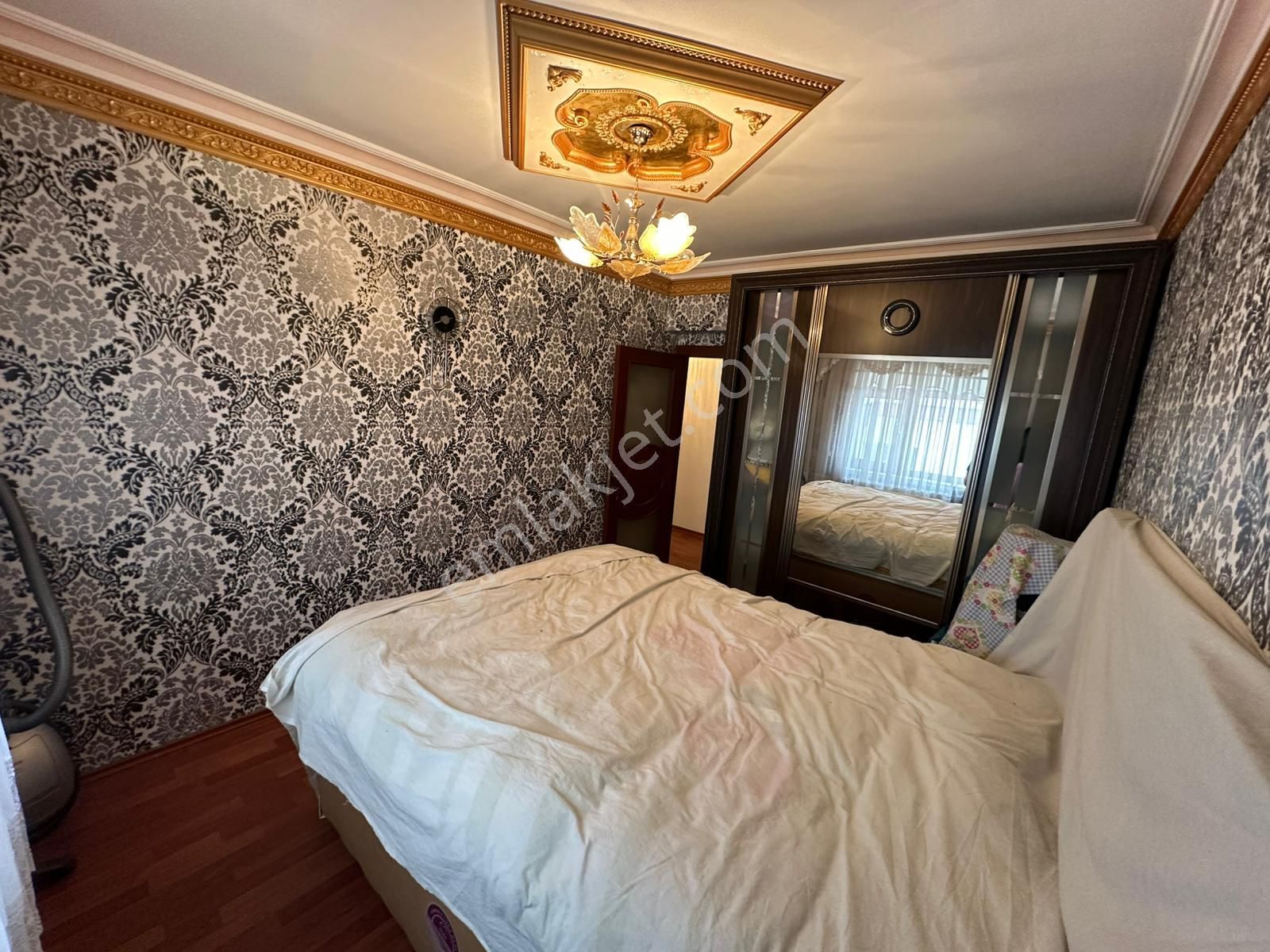 Osmangazi Ana Cadde Üzerinde Ara Katta Cadde Cepheli Full Yapılı 3+1 - Görsel 22