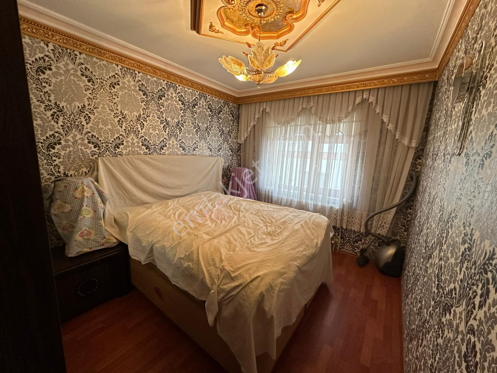 Osmangazi Ana Cadde Üzerinde Ara Katta Cadde Cepheli Full Yapılı 3+1 - Görsel 23