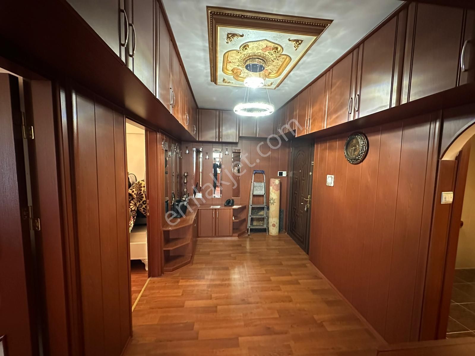 Osmangazi Ana Cadde Üzerinde Ara Katta Cadde Cepheli Full Yapılı 3+1 - Görsel 29