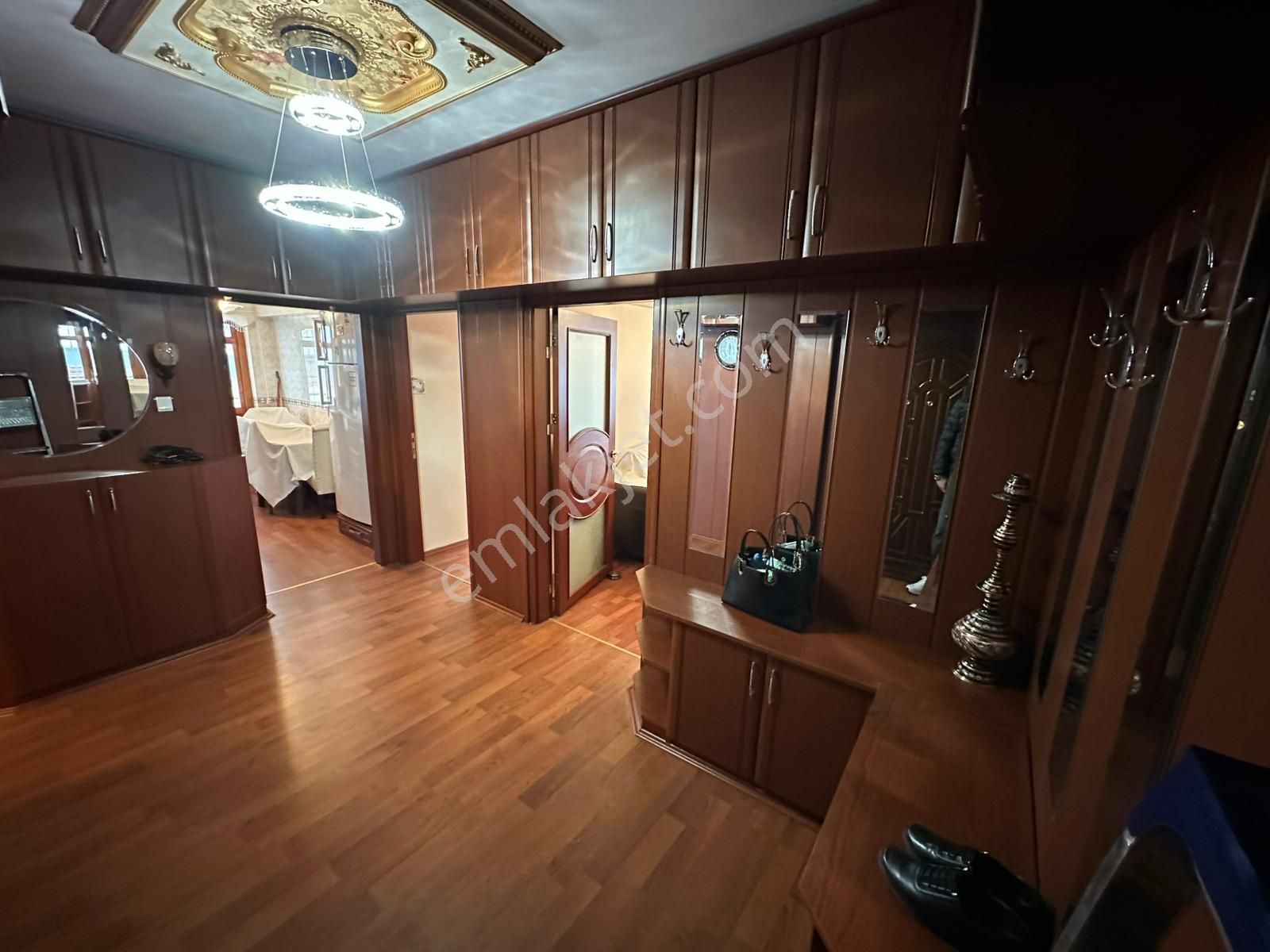 Osmangazi Ana Cadde Üzerinde Ara Katta Cadde Cepheli Full Yapılı 3+1 - Görsel 20