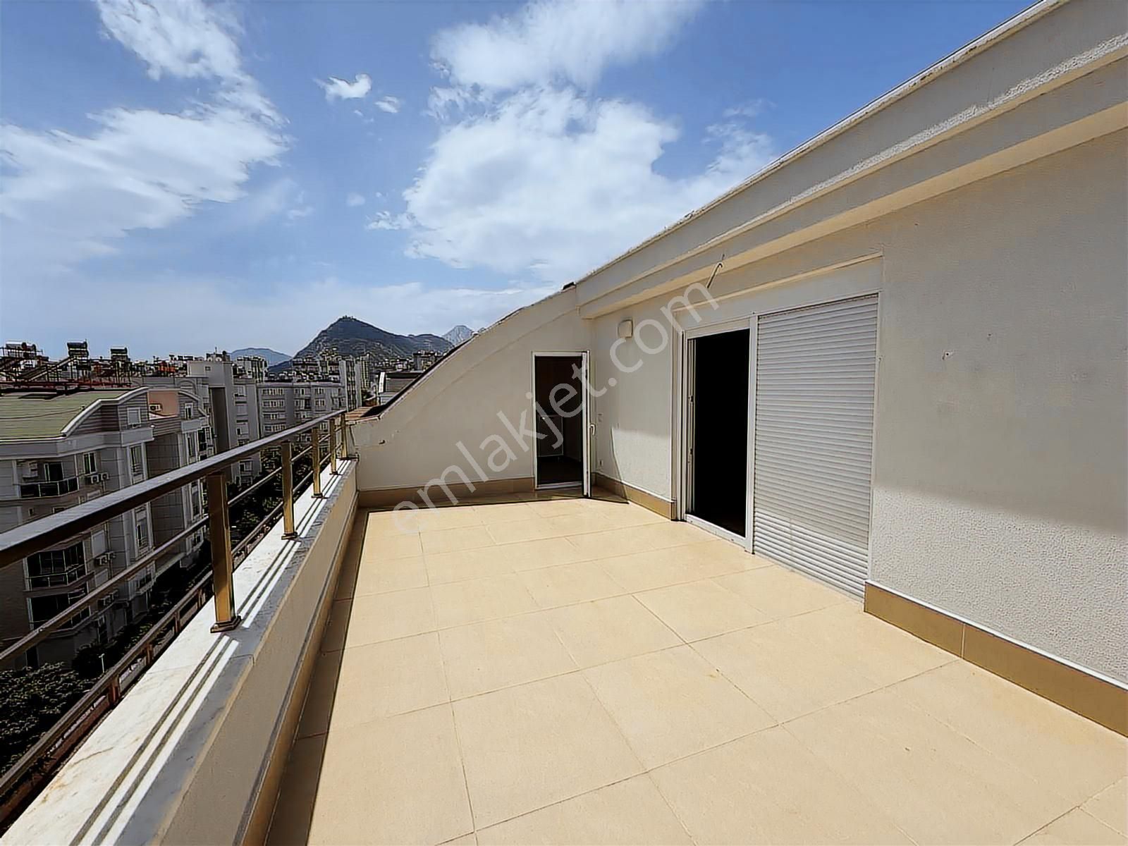 Liman Mah De Atlantis Sitesinde Dublex 3+1 Satılık - Görsel 21